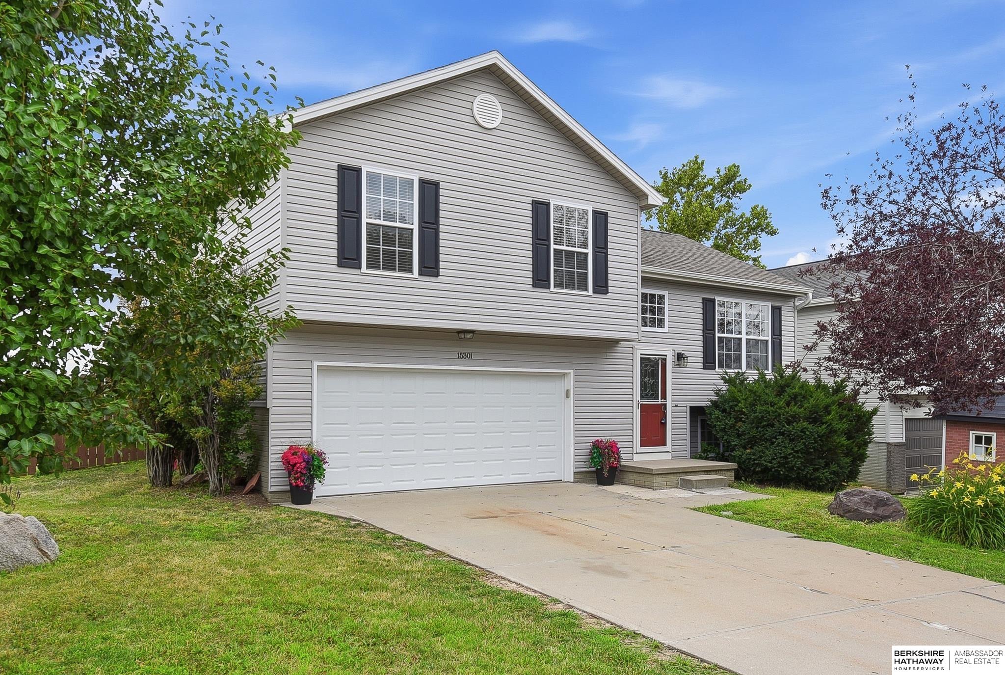 Photo of 15301 Davidson Street Bennington NE 68007