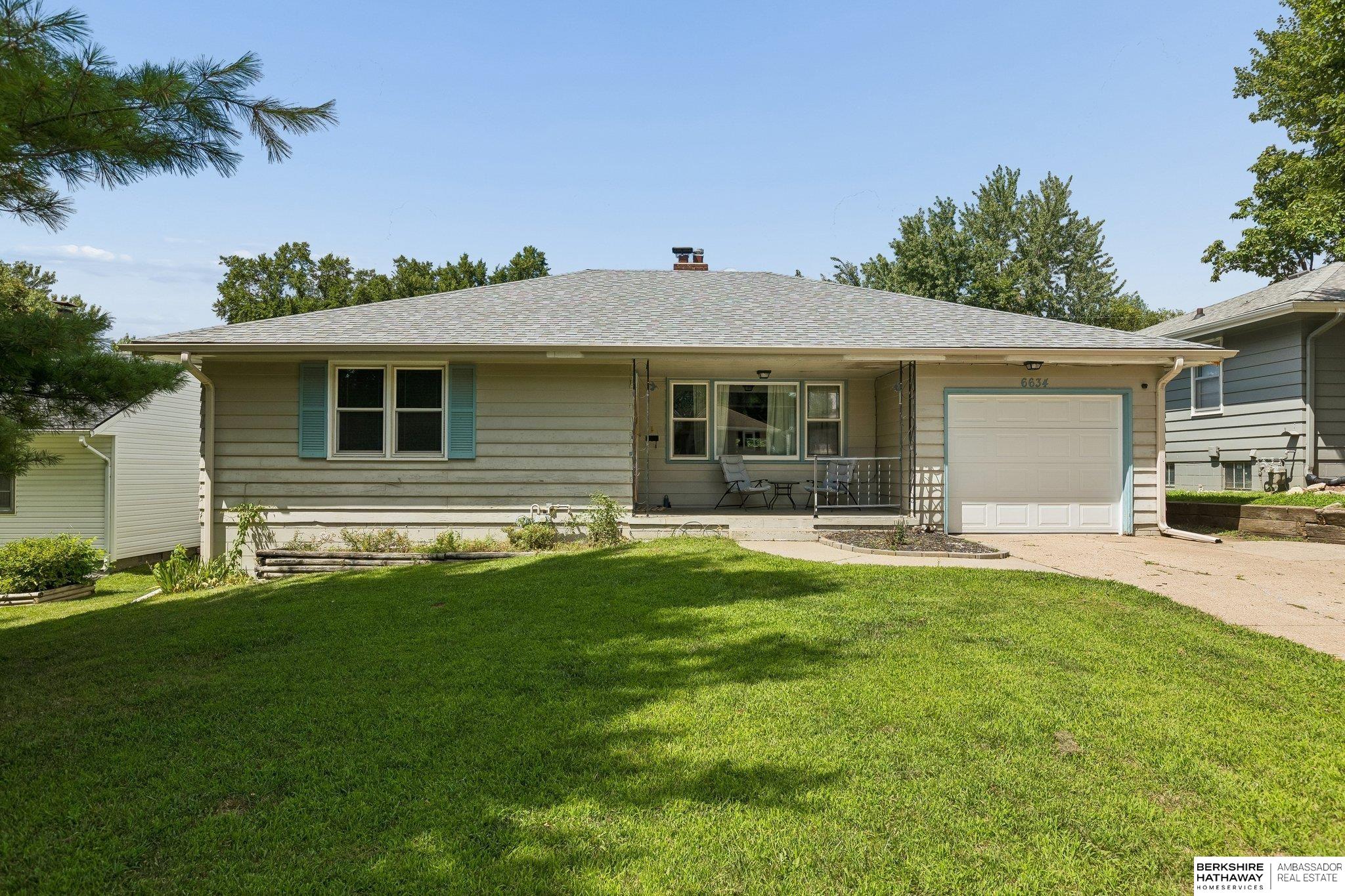 Photo of 6634 Western Avenue Omaha NE 68132