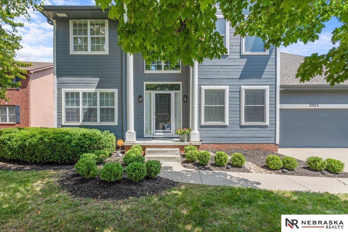 5923 S 175th Circle, Omaha