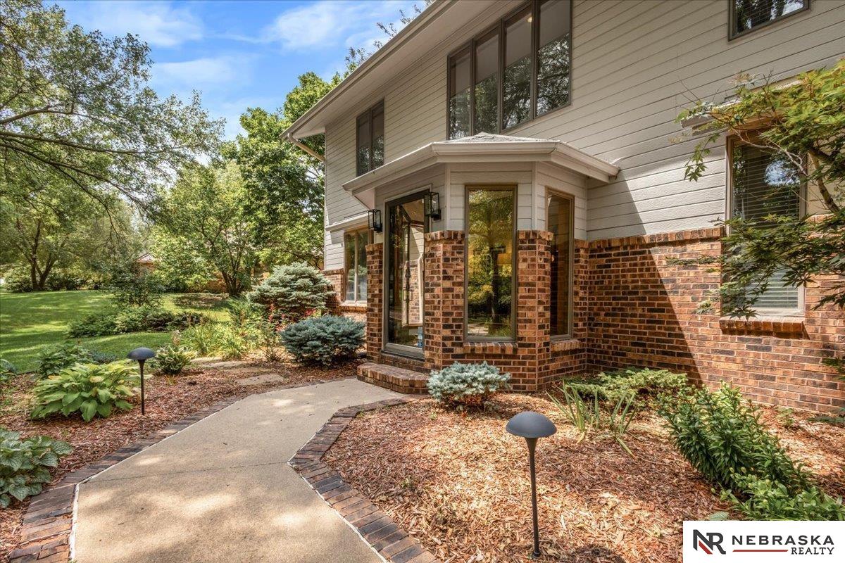 Photo of 1222 N 101 Circle Omaha NE 68114