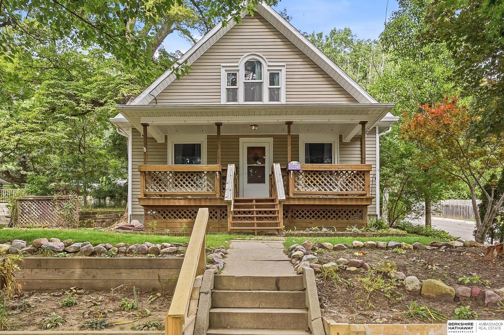 1228 E Washington Avenue, Council Bluffs, Iowa image 1