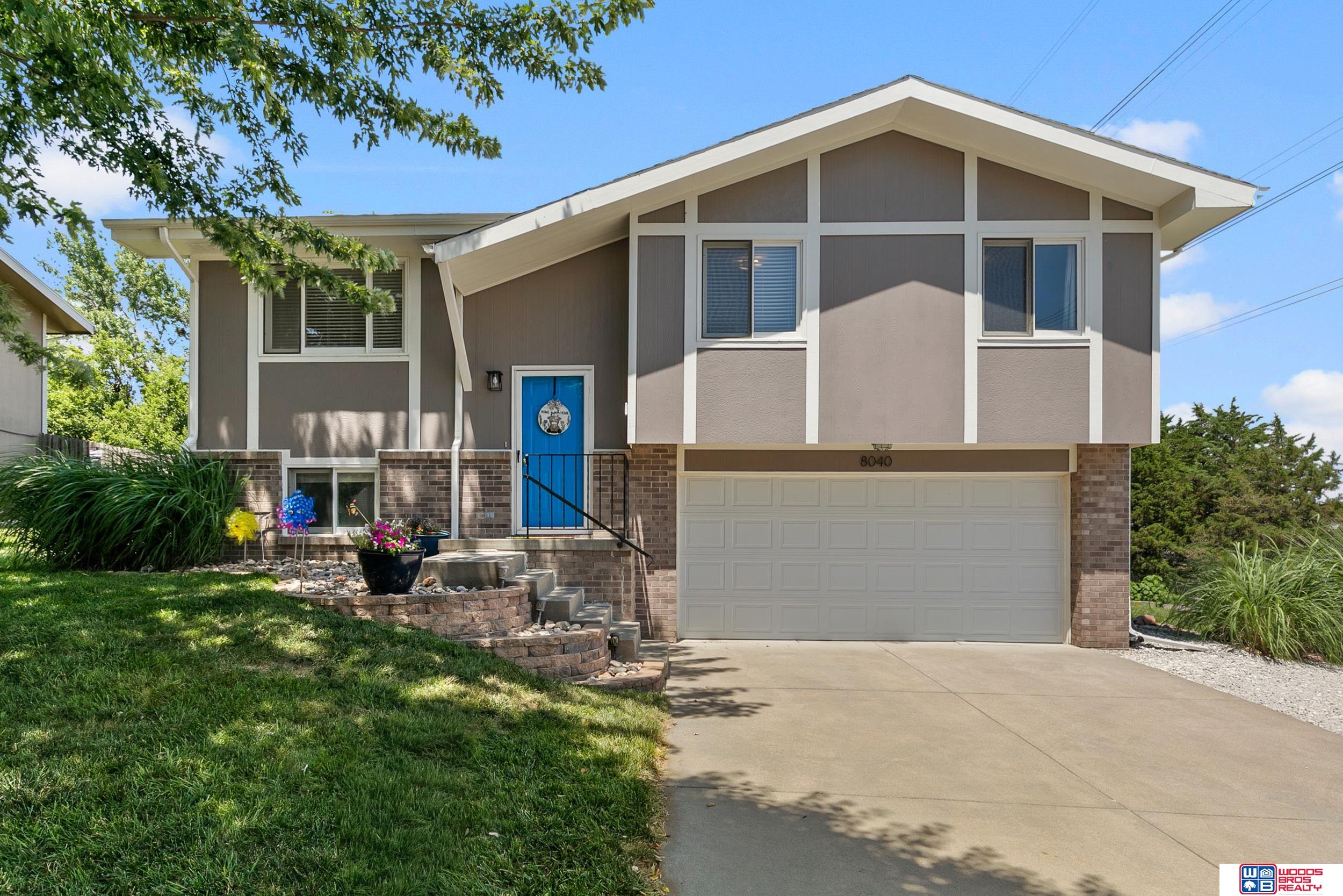 Photo of 8040 Grand Oaks Drive Lincoln NE 68516