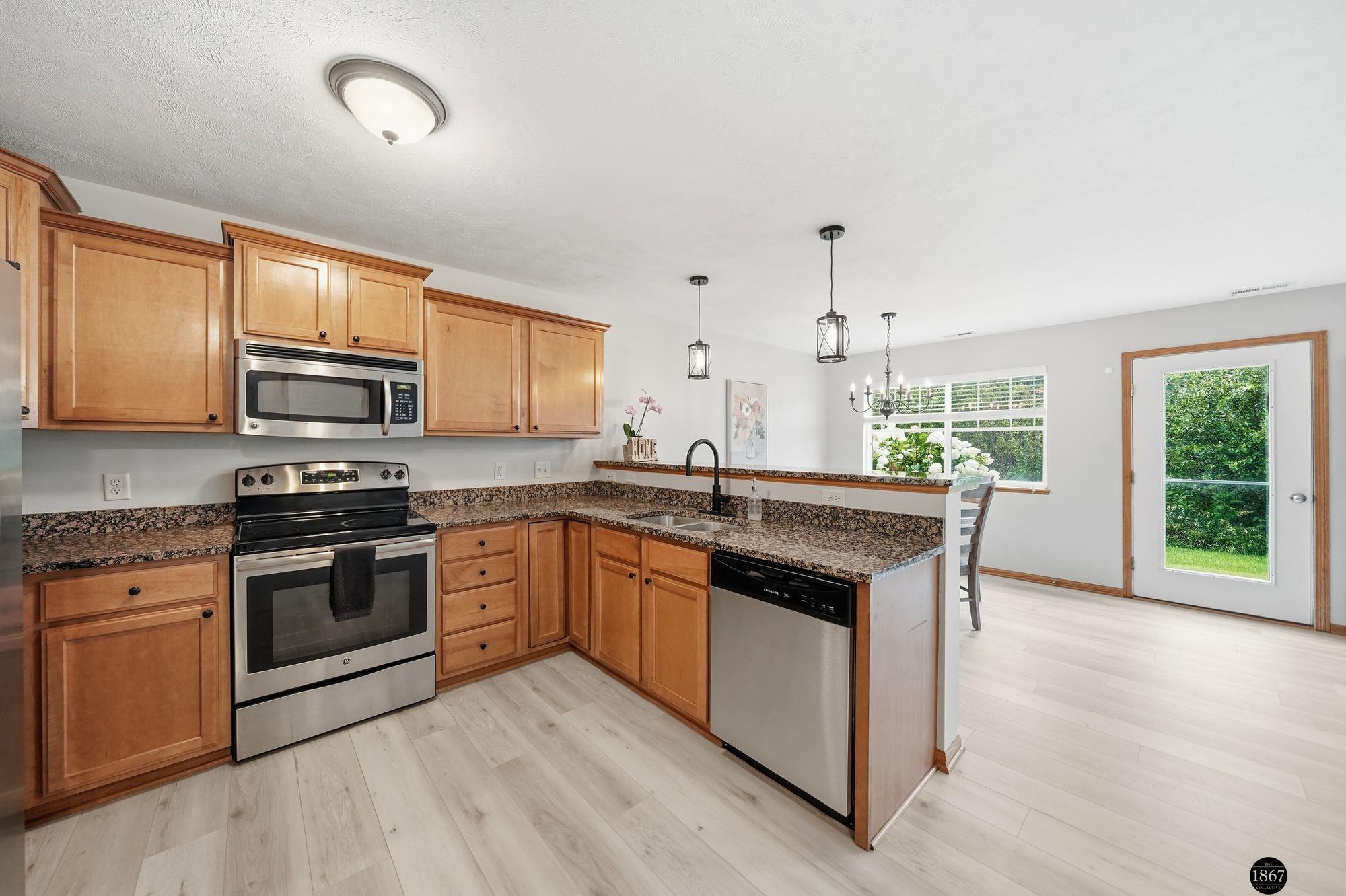 2310 N 91st