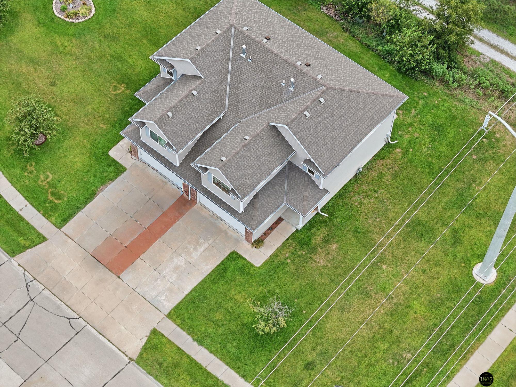 2310 N 91st
