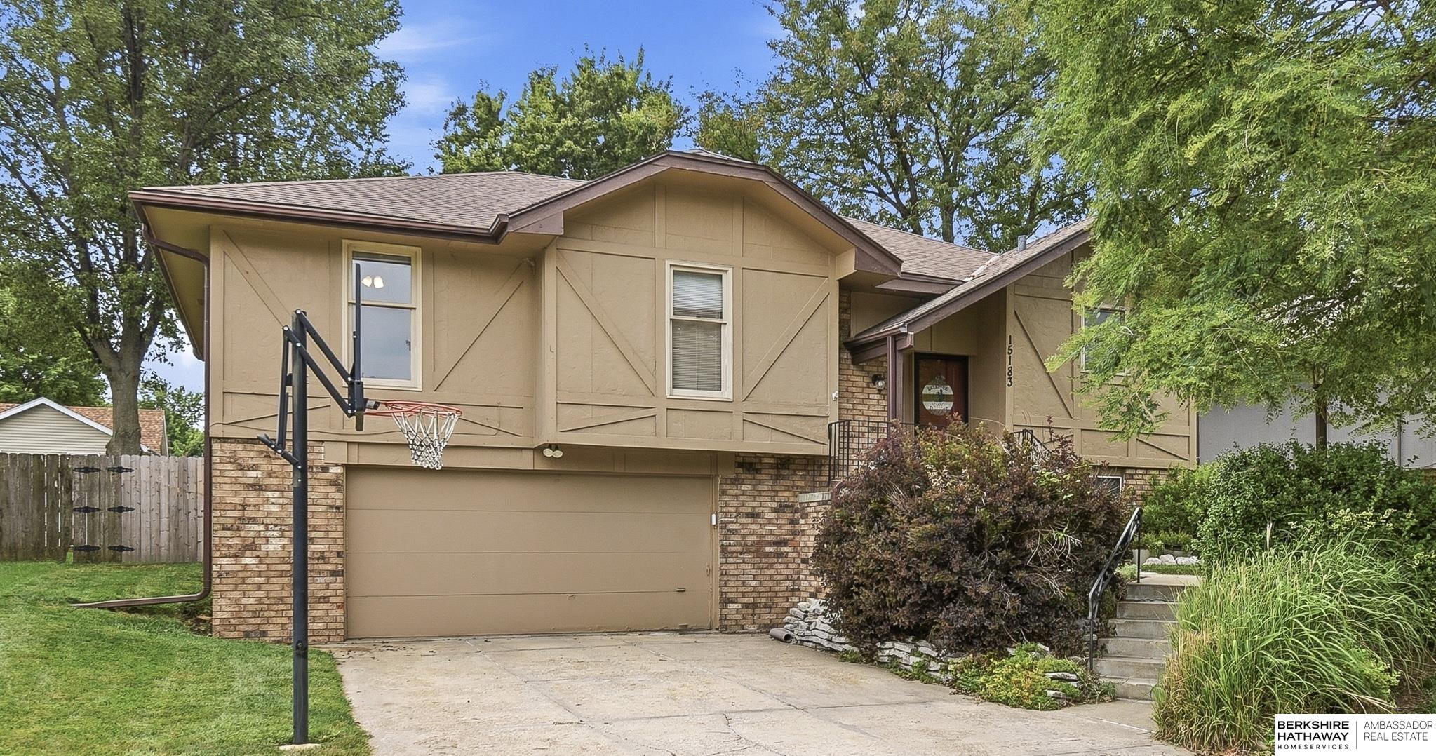 Photo of 15183 T St Omaha NE 68137