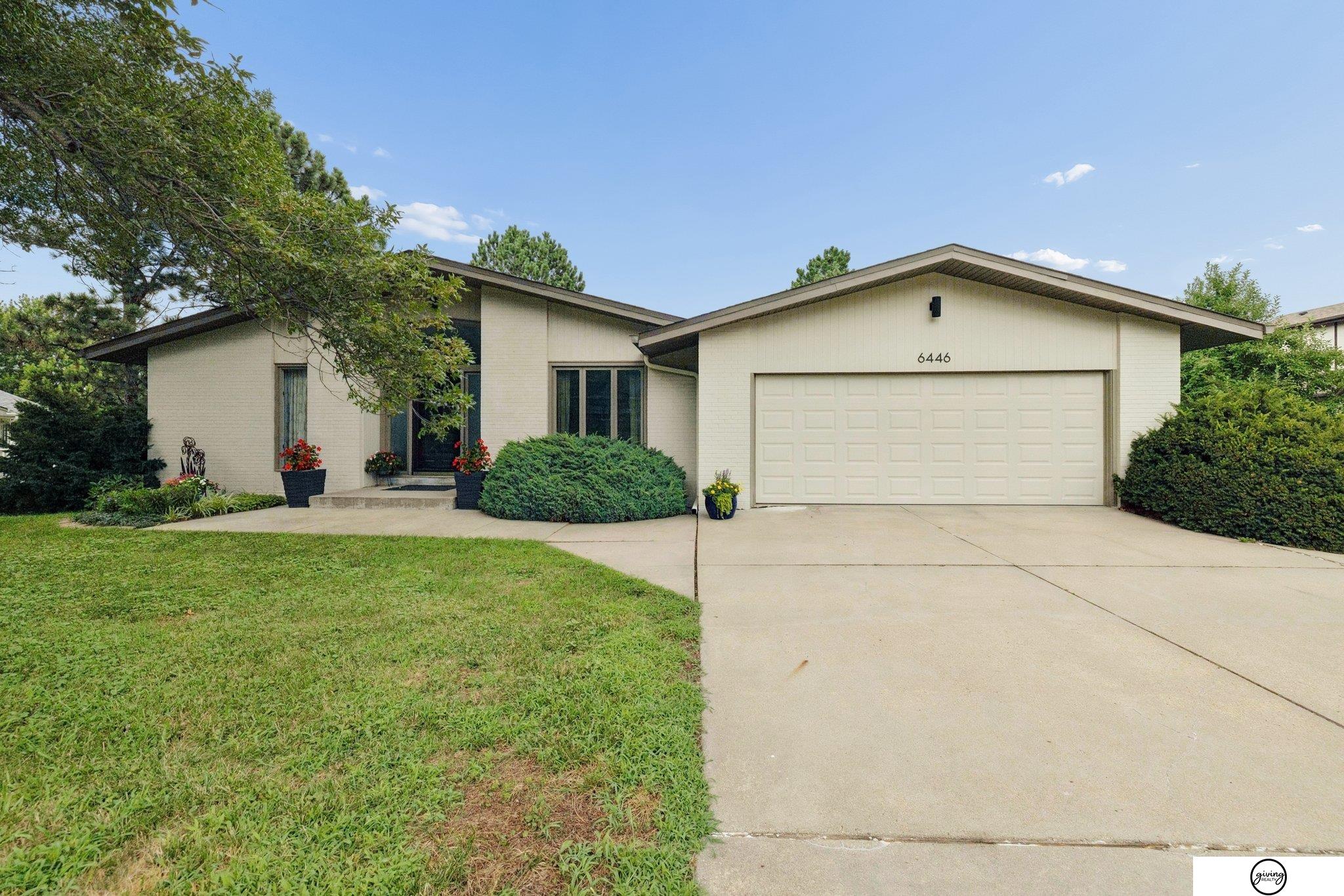 Photo of 6446 W Shore Drive Lincoln NE 68516