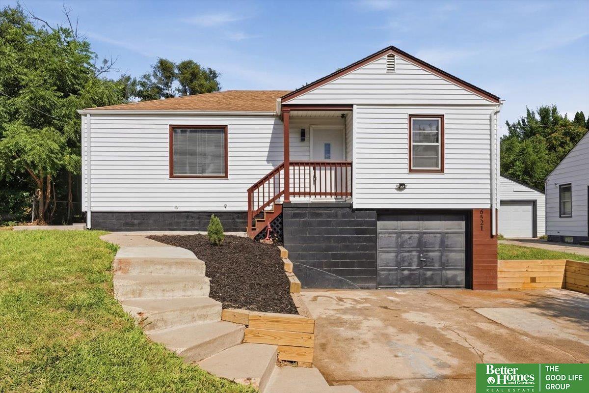 Photo of 6521 N 35 Street Omaha NE 68112