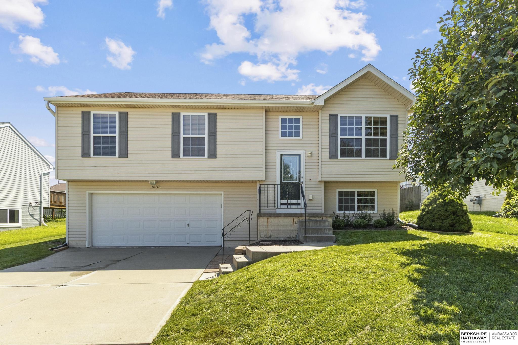 16113 Cottonwood Street, Omaha, Nebraska image 1