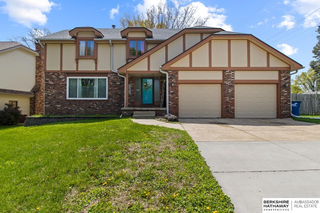 Photo of 11373 Mason Street Omaha NE 68154