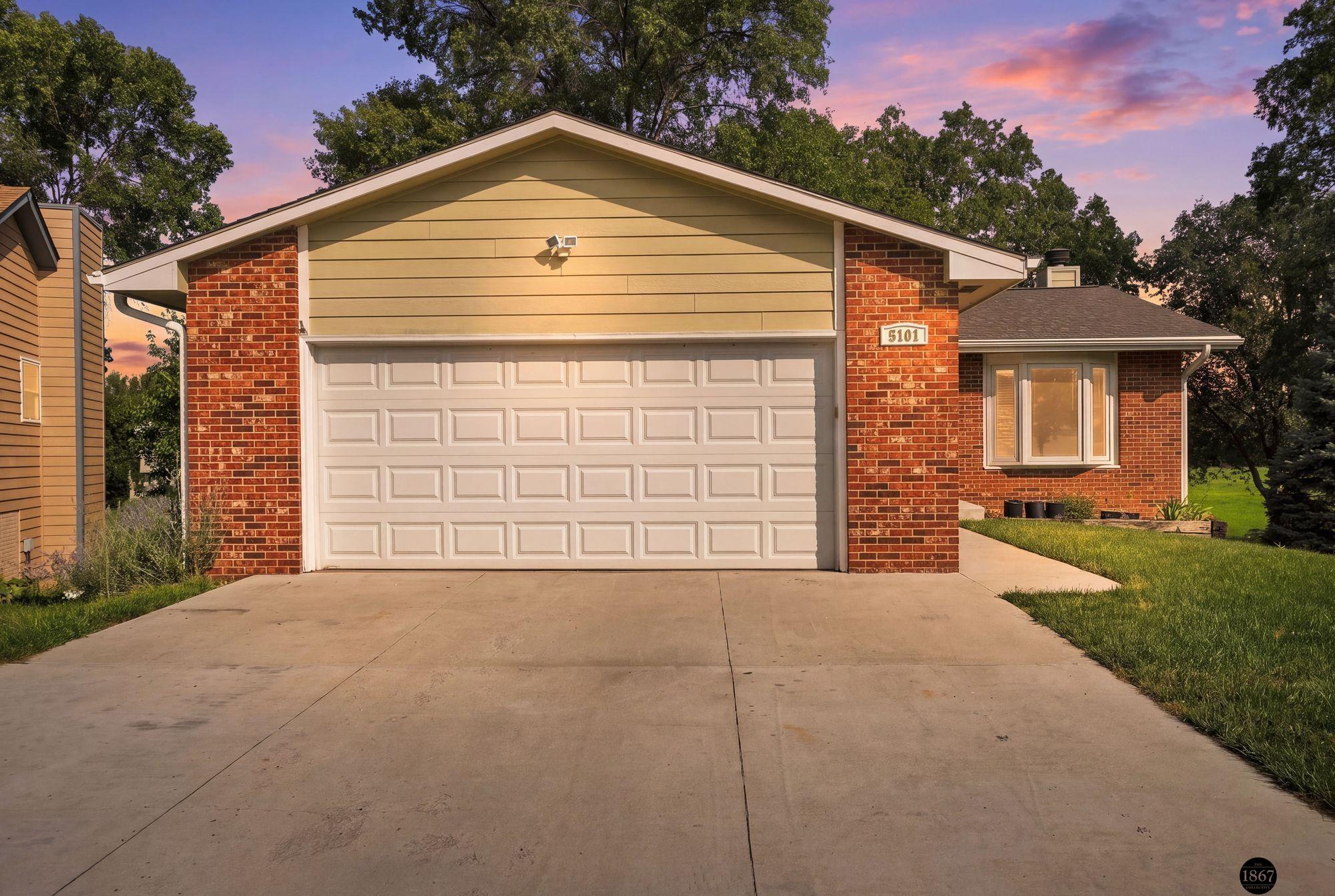5101 Rosebriar
