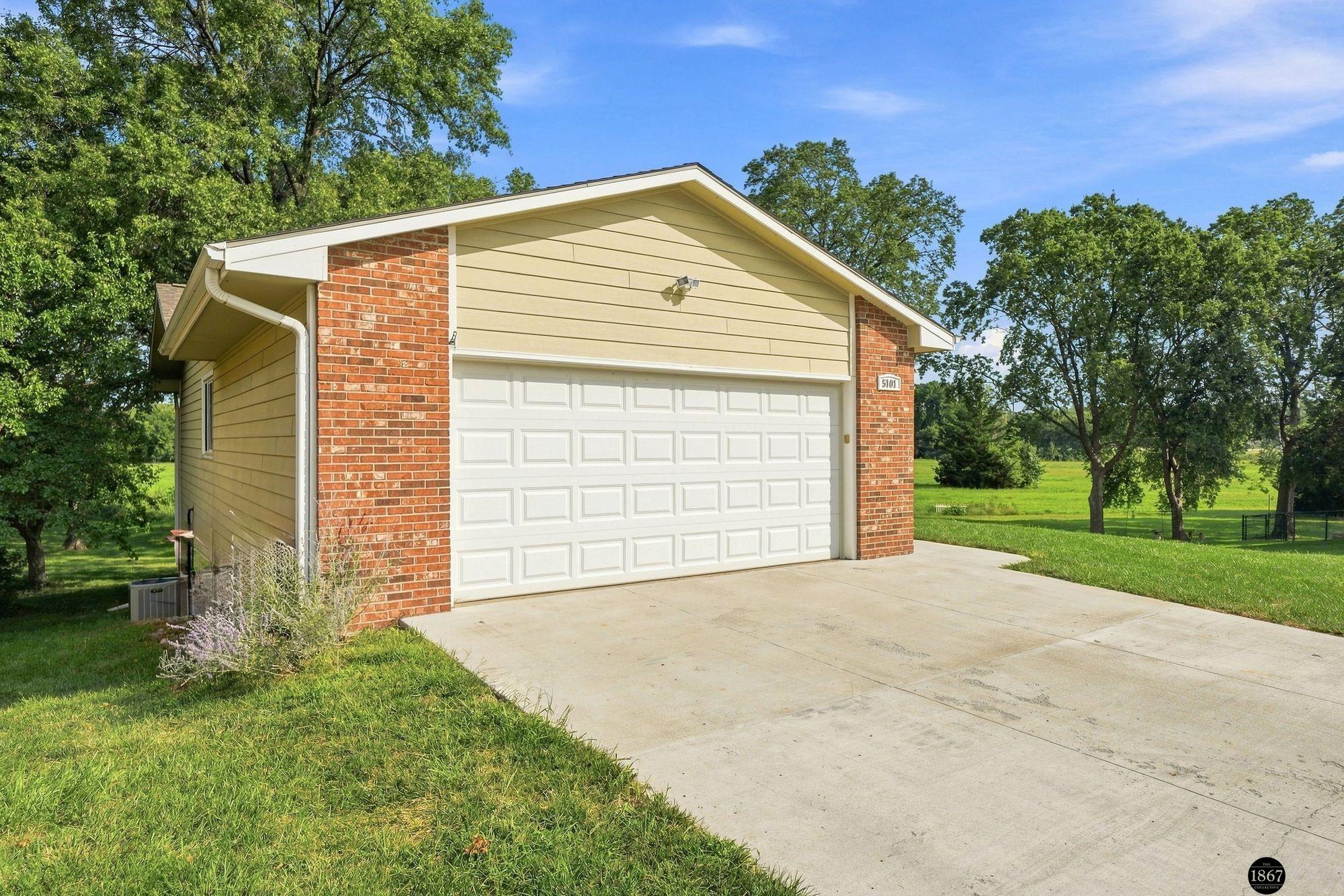 5101 Rosebriar