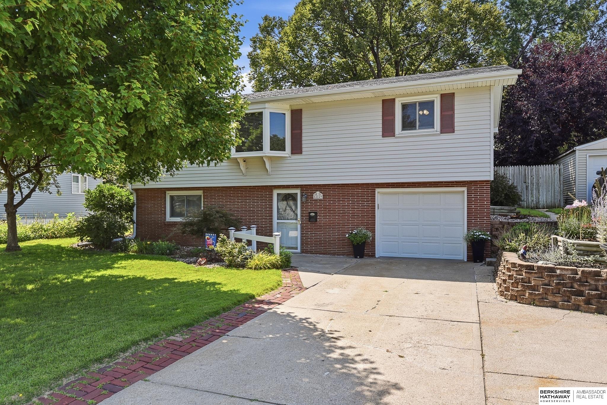 Photo of 12129 N Street Omaha NE 68137
