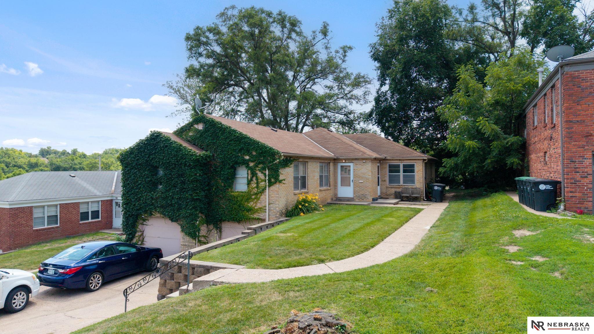 Photo of 5837-5839 Lafayette Avenue Omaha NE 68132