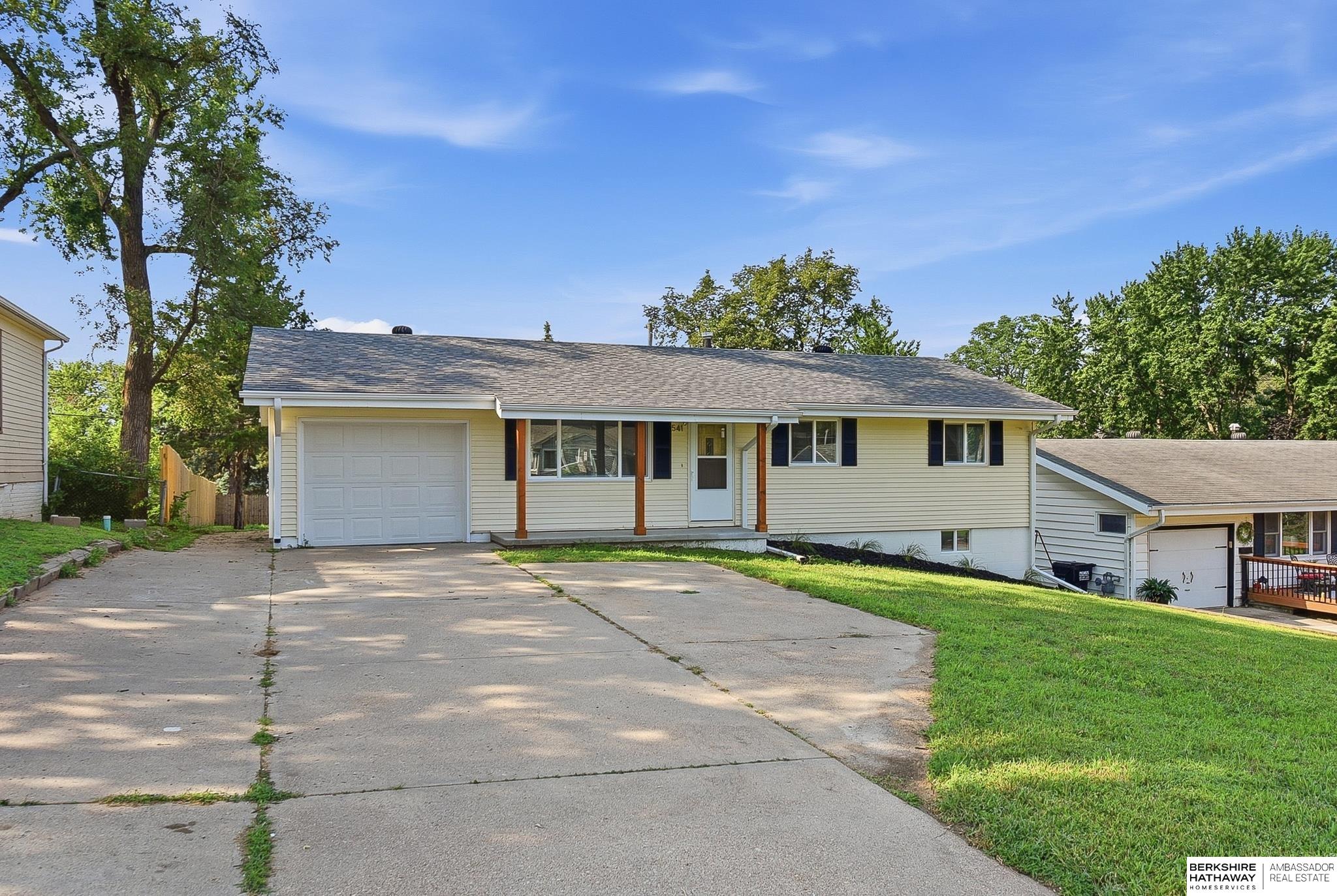 Photo of 541 E 5th Street Papillion NE 68046