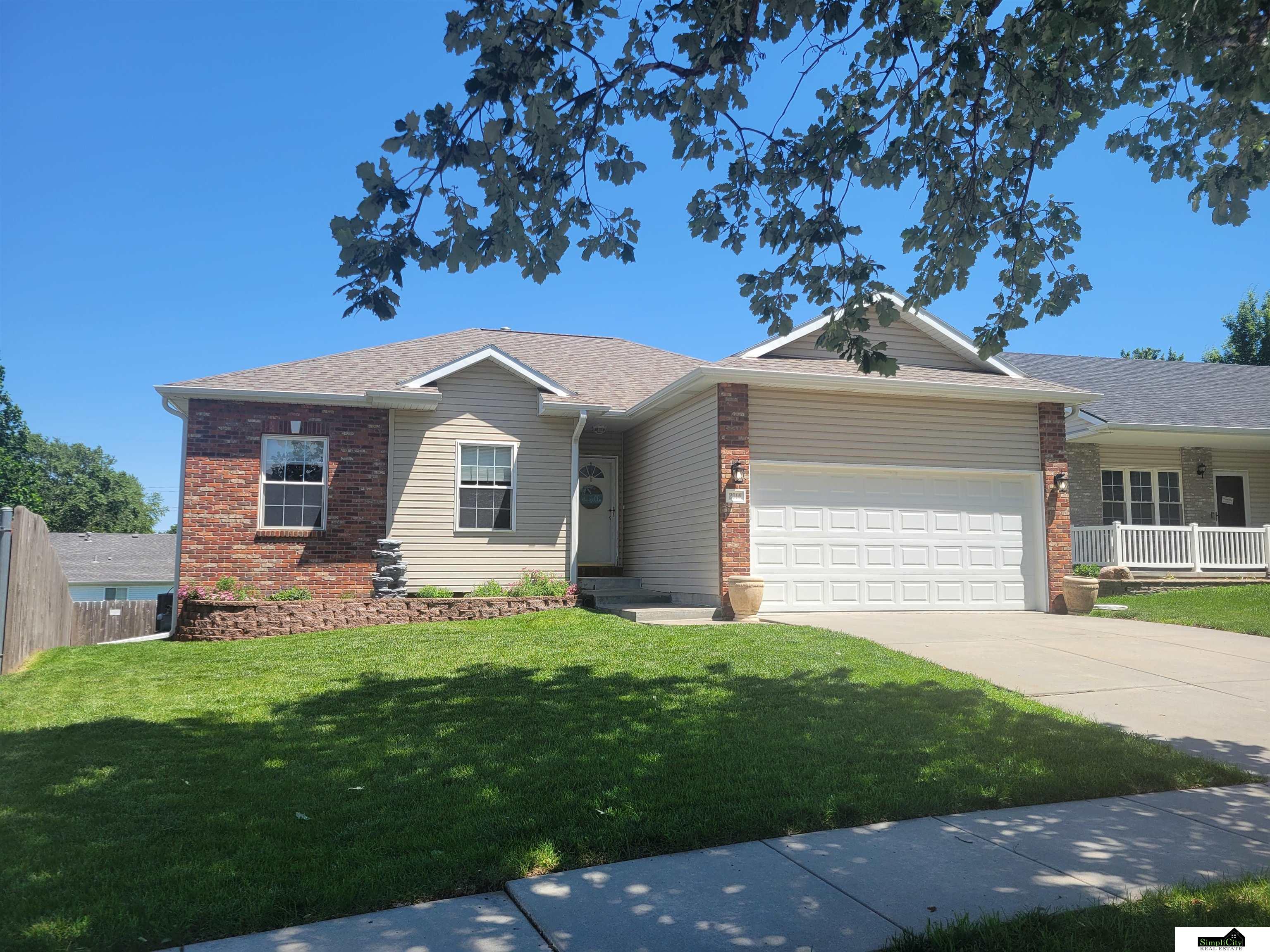 2014 Chloe Lane, Lincoln, Nebraska image 1