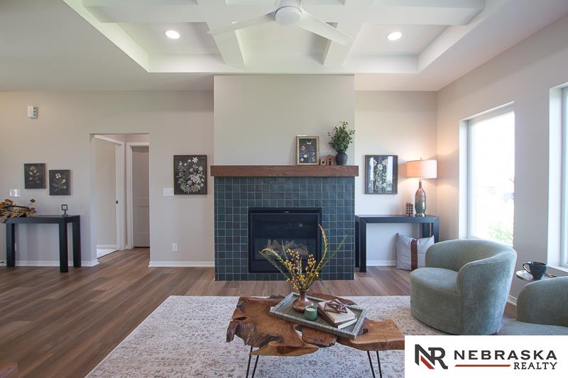 9400 Dalton Drive, Lincoln