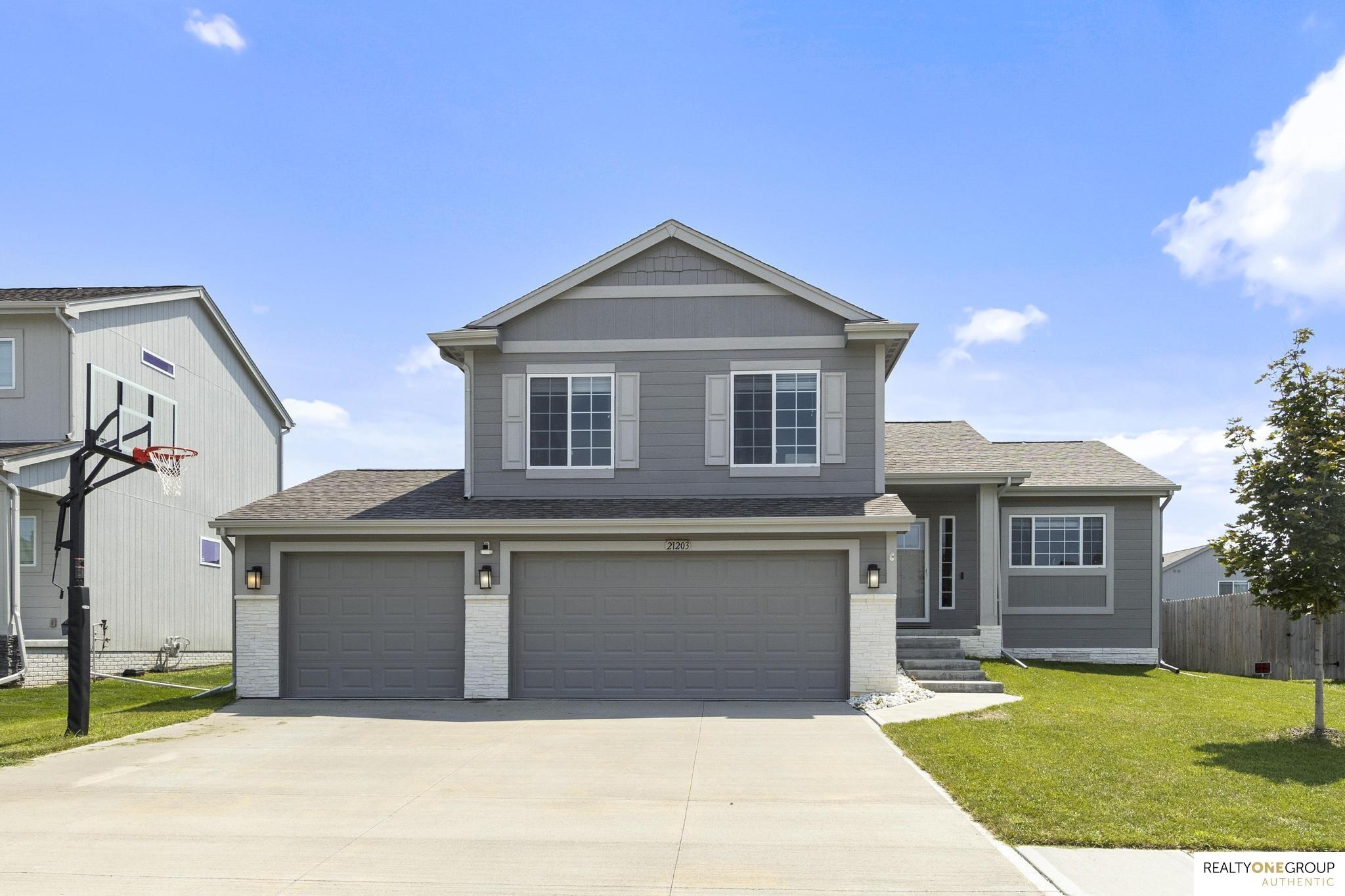 Photo of 21203 Drexel Street Elkhorn NE 68022-4088