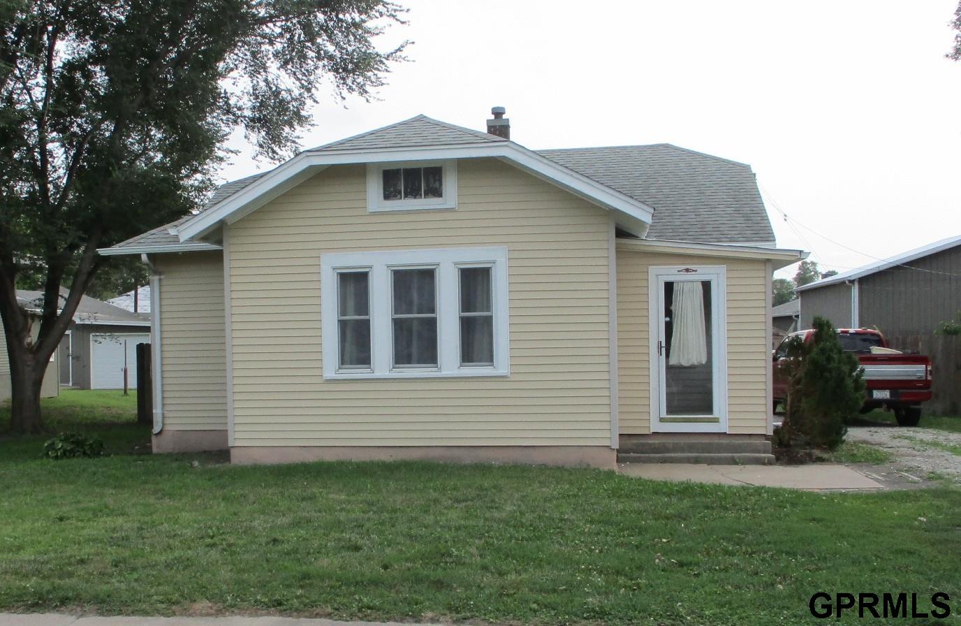 Photo of 943 W Military Avenue Fremont NE 68025