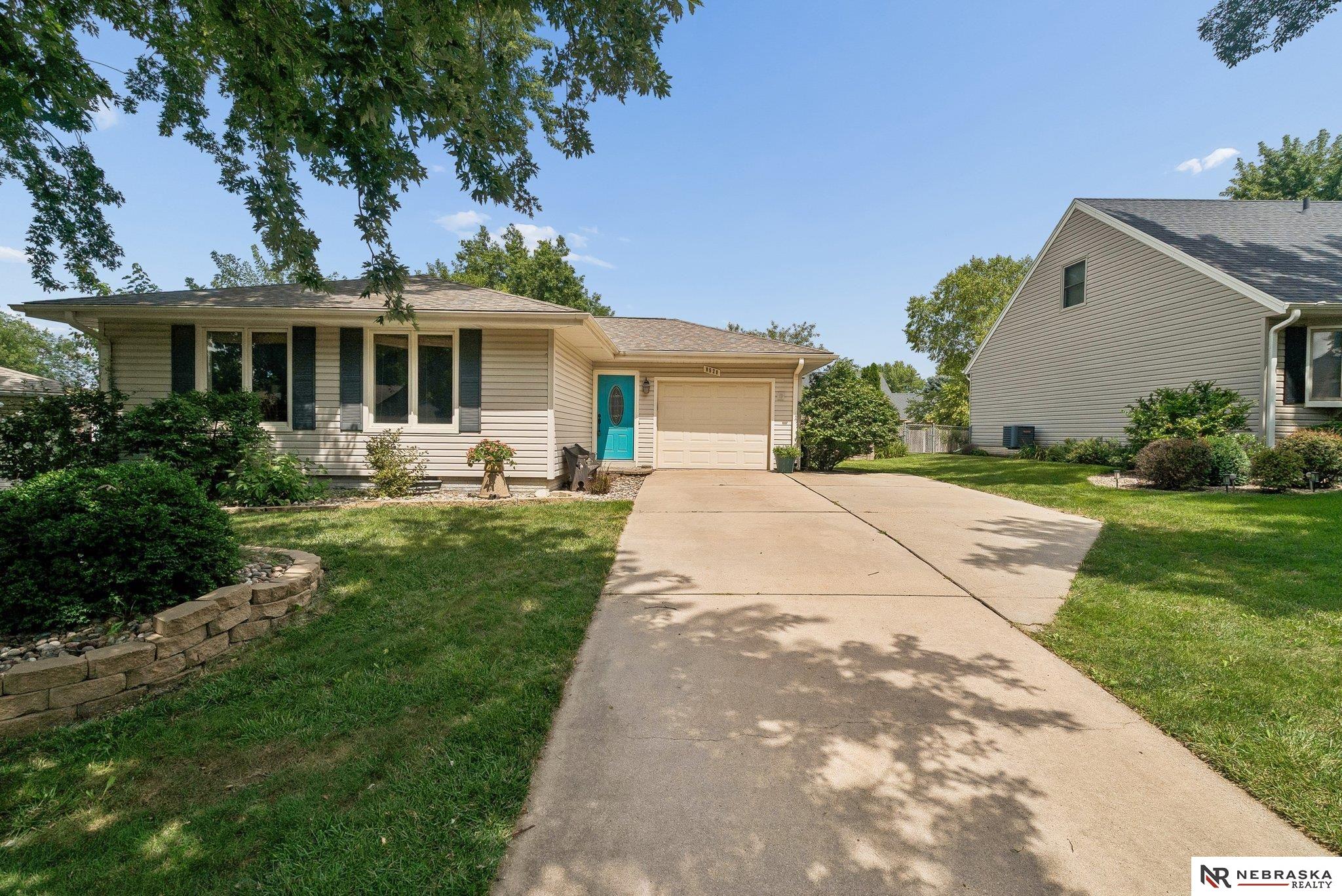 8520 Morning Glory Lane, Lincoln, Nebraska image 1