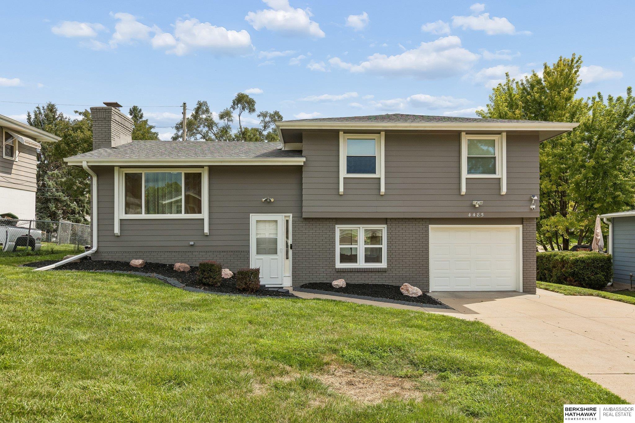 Photo of 4485 Hillsdale Avenue Omaha NE 68107