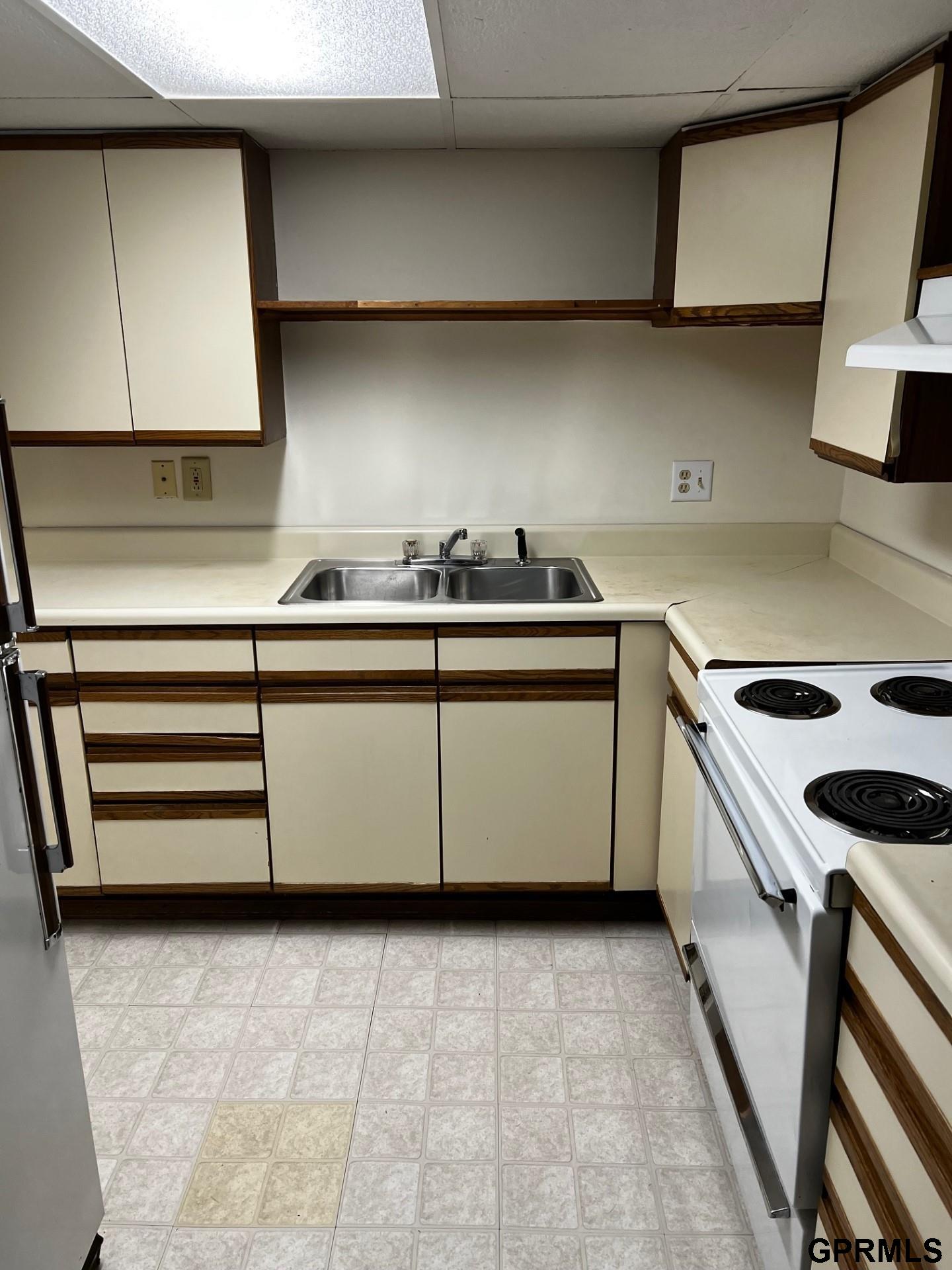 2304 Lincoln Road #M-6, Bellevue, Nebraska image 1