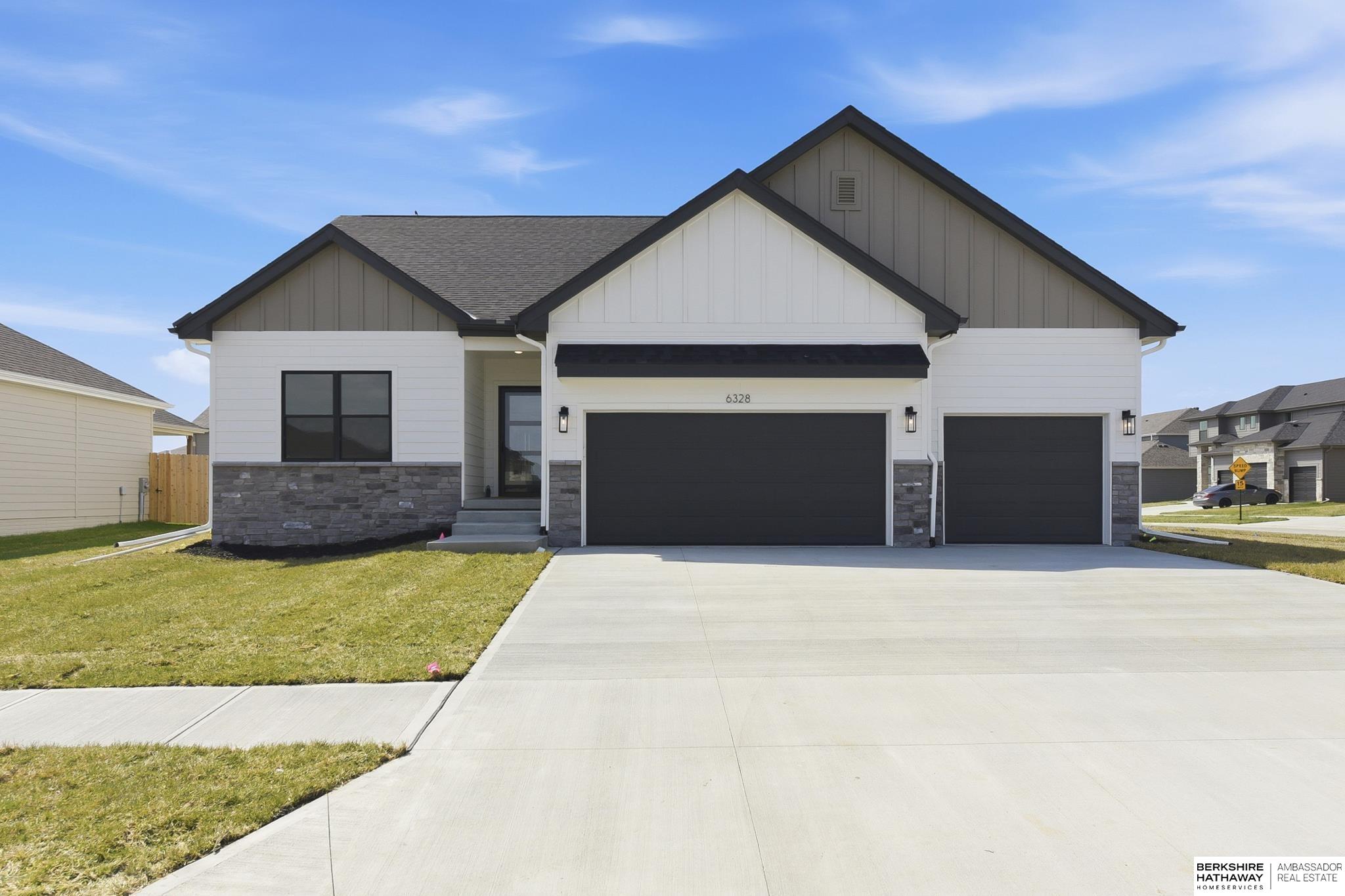 Photo of 11658 S 124th Avenue Papillion NE 68046