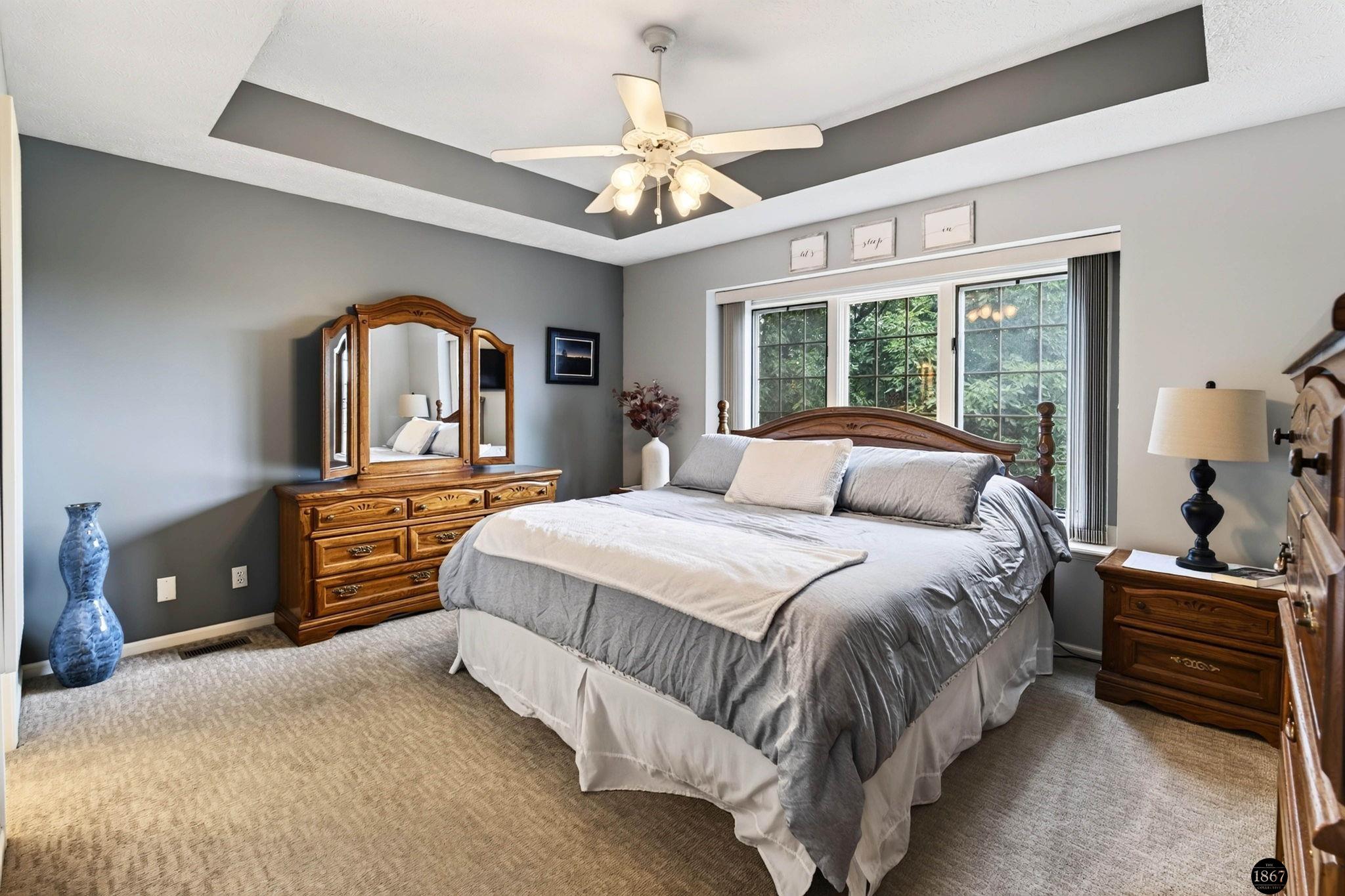 21901 Woodland Hills