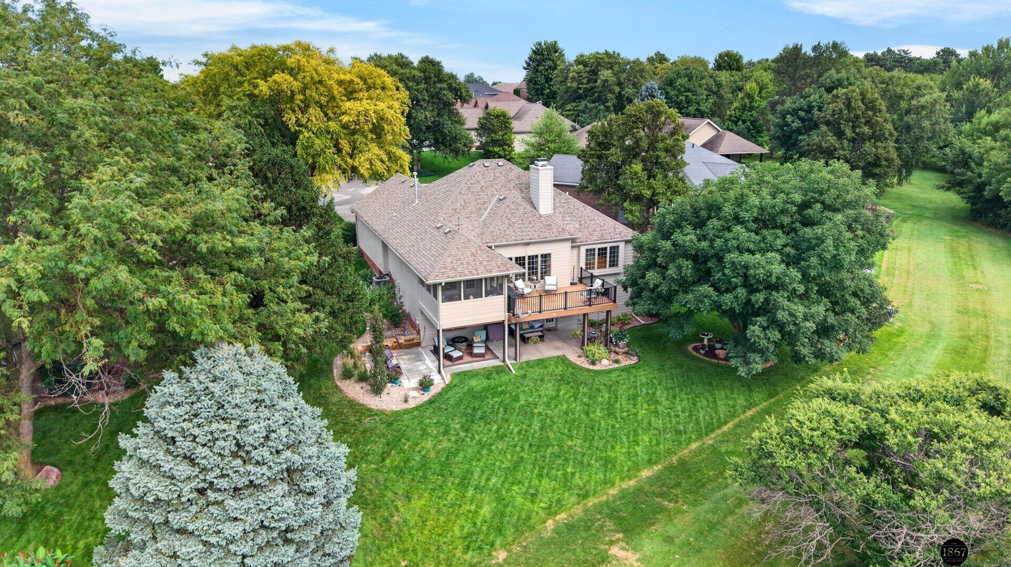 21901 Woodland Hills