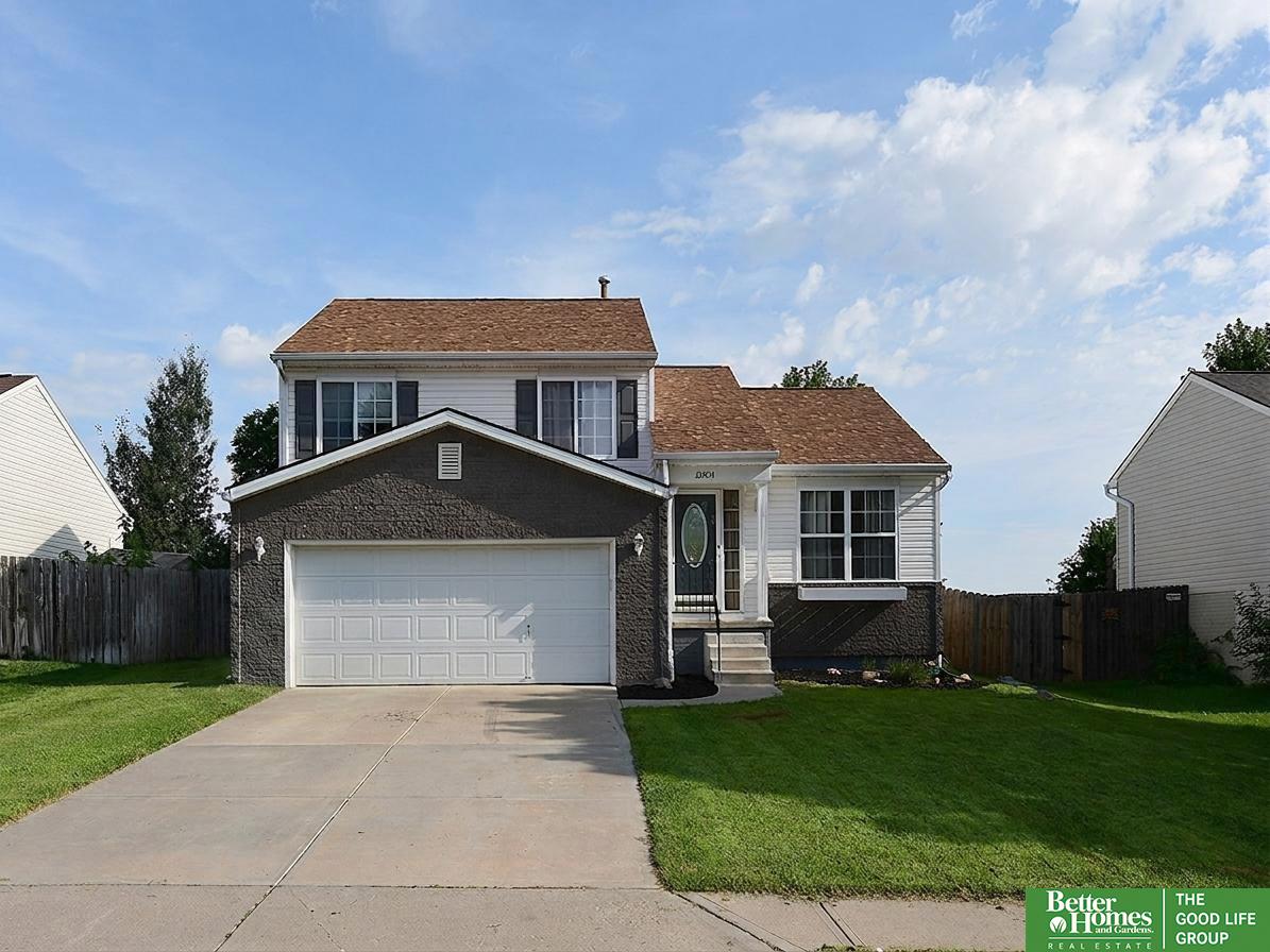 Photo of 15804 Cottonwood Avenue Omaha NE 68136