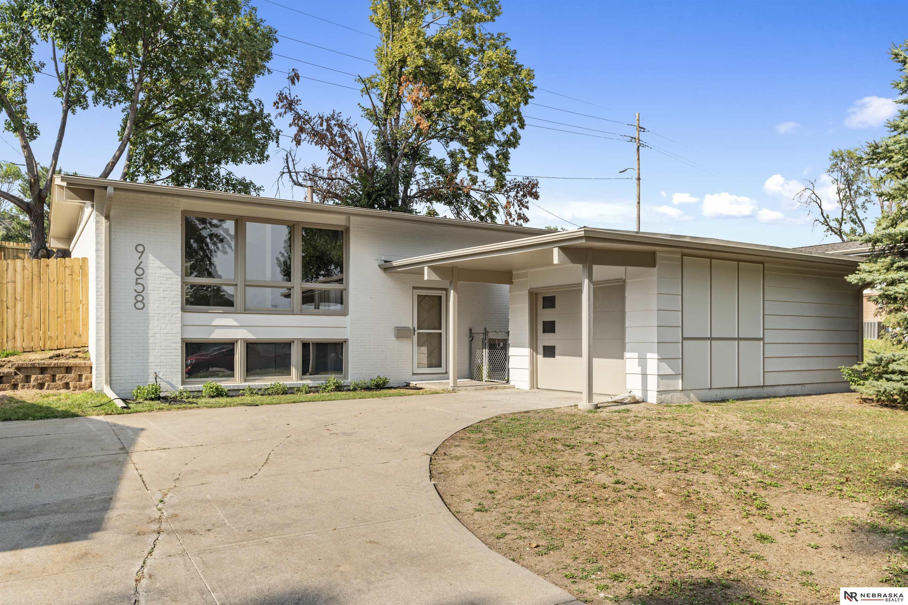 9658 Corby Street, Omaha, Nebraska image 1