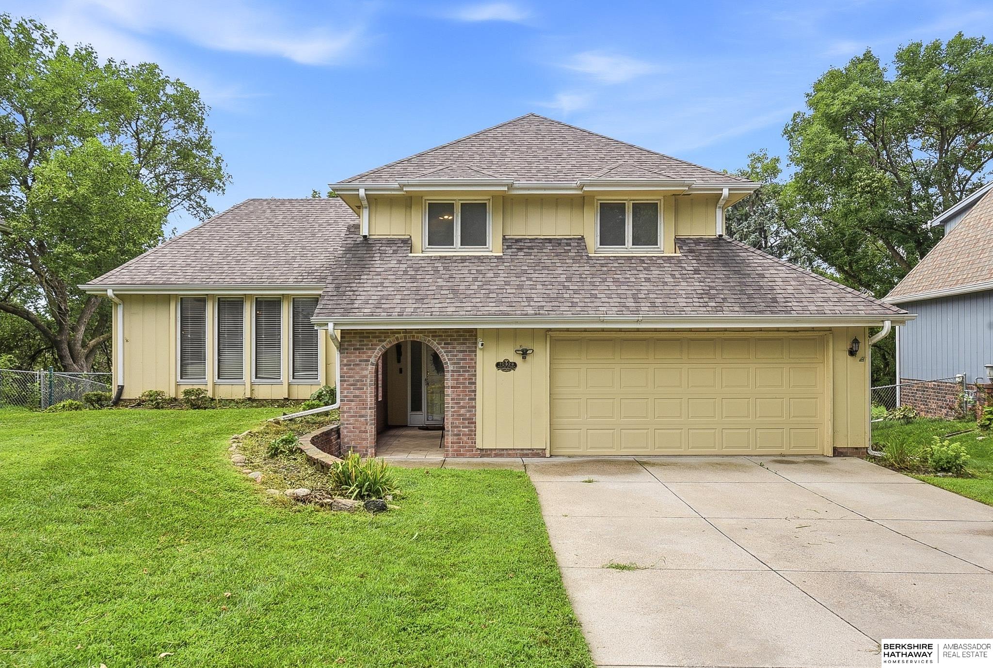 10929 Taylor Street, Omaha, Nebraska image 1
