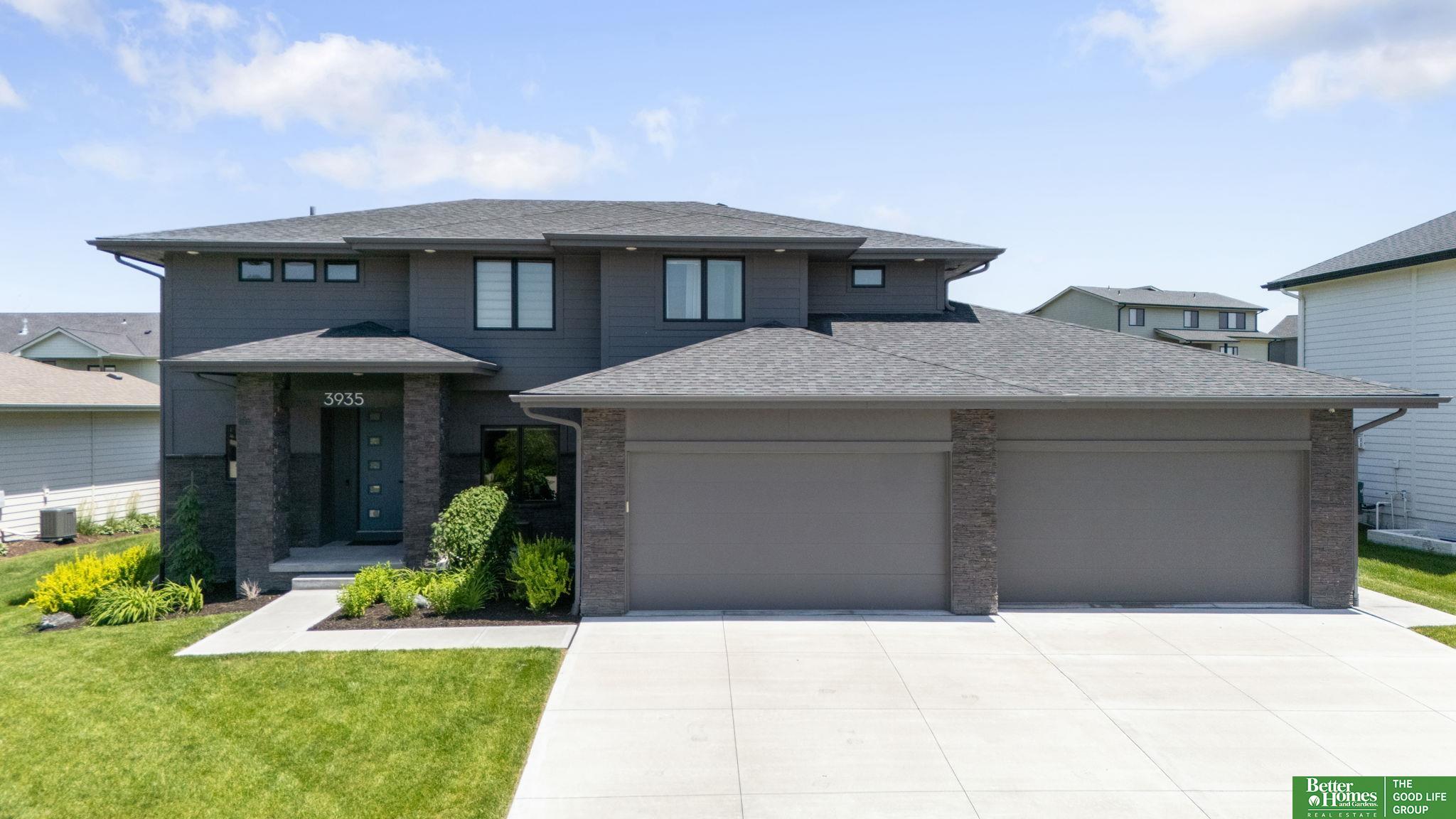 3935 S 208 Street, Elkhorn, Nebraska image 1
