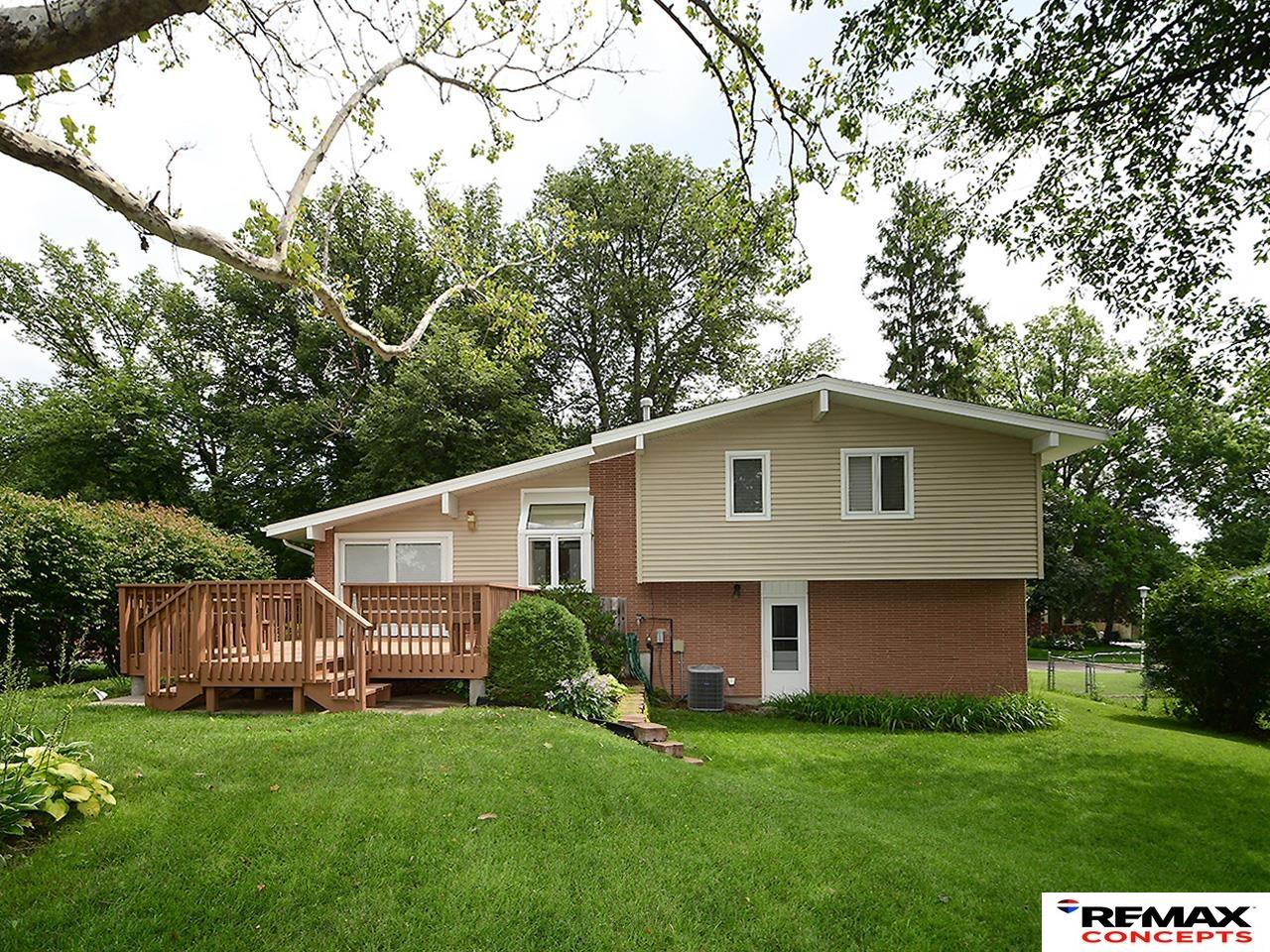 801 Driftwood Drive, Lincoln
