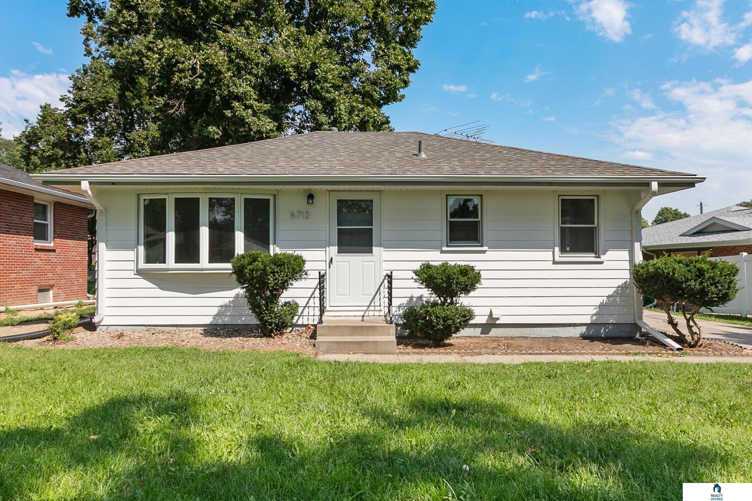 Photo of 6712 Cleveland Avenue Lincoln NE 68507