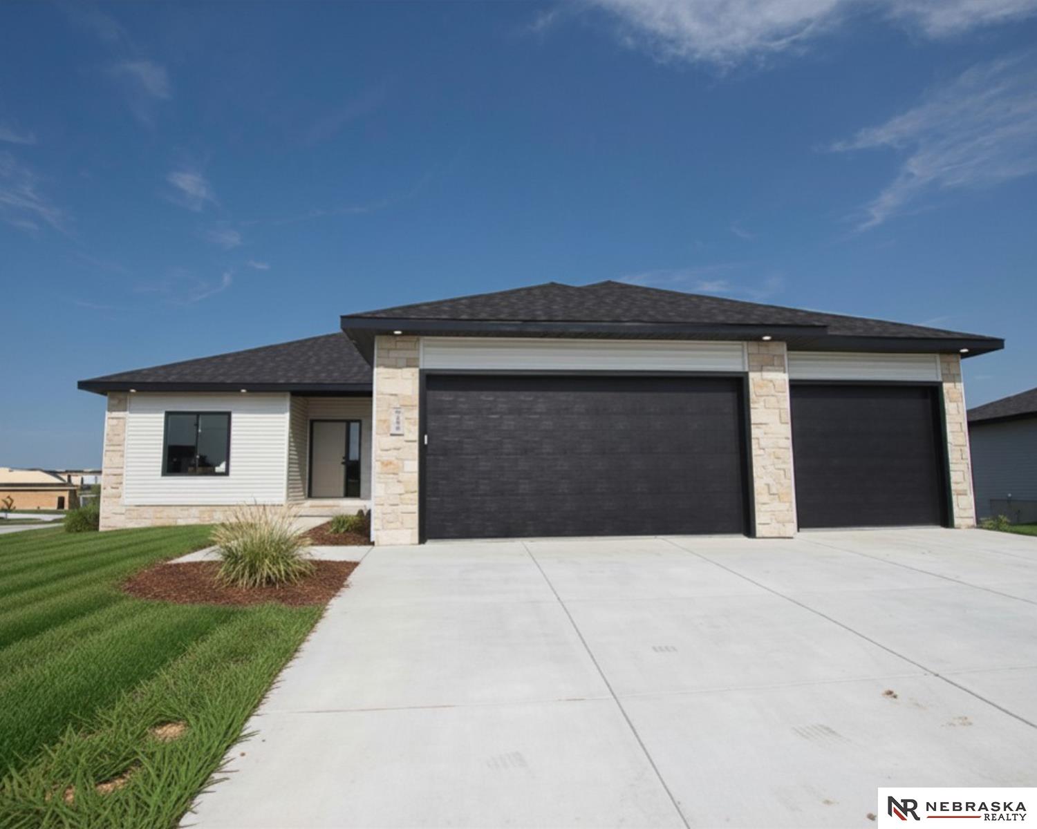 9400 Dalton Drive, Lincoln