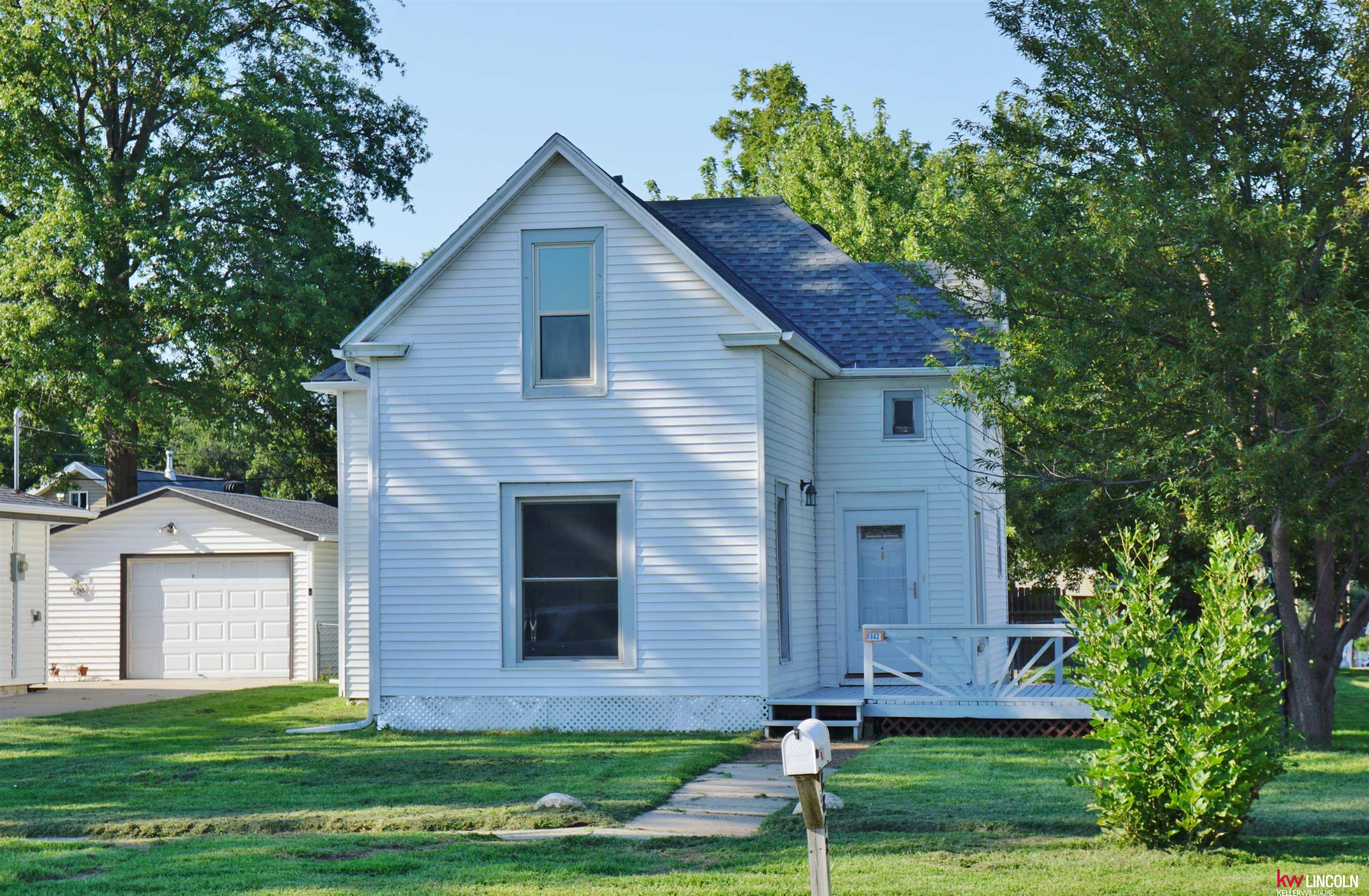 Photo of 6842 Lexington Avenue Lincoln NE 68505
