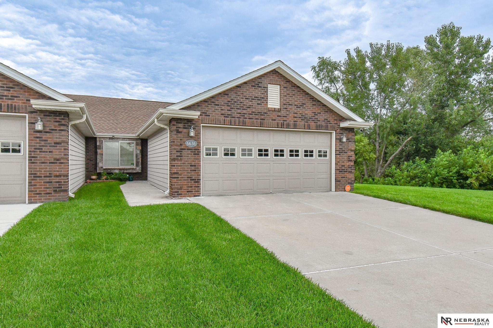 6636 Ashbrook Drive, Lincoln, Nebraska image 1