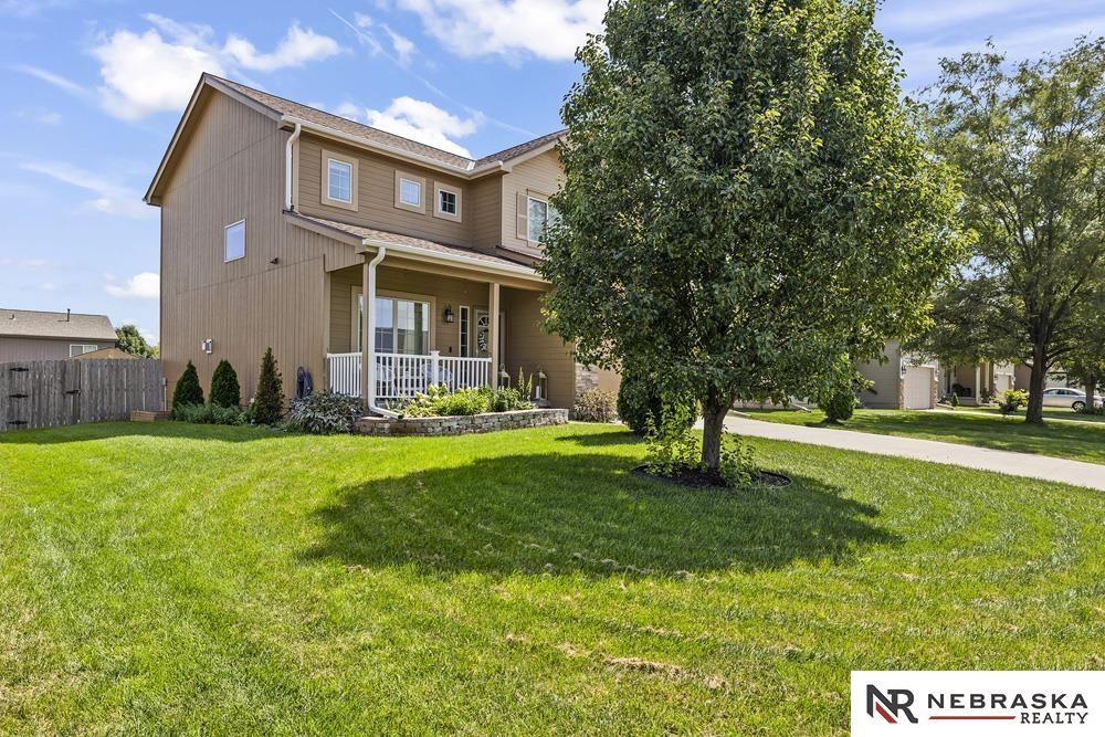 Photo of 8609 S 69th Street Papillion NE 68133