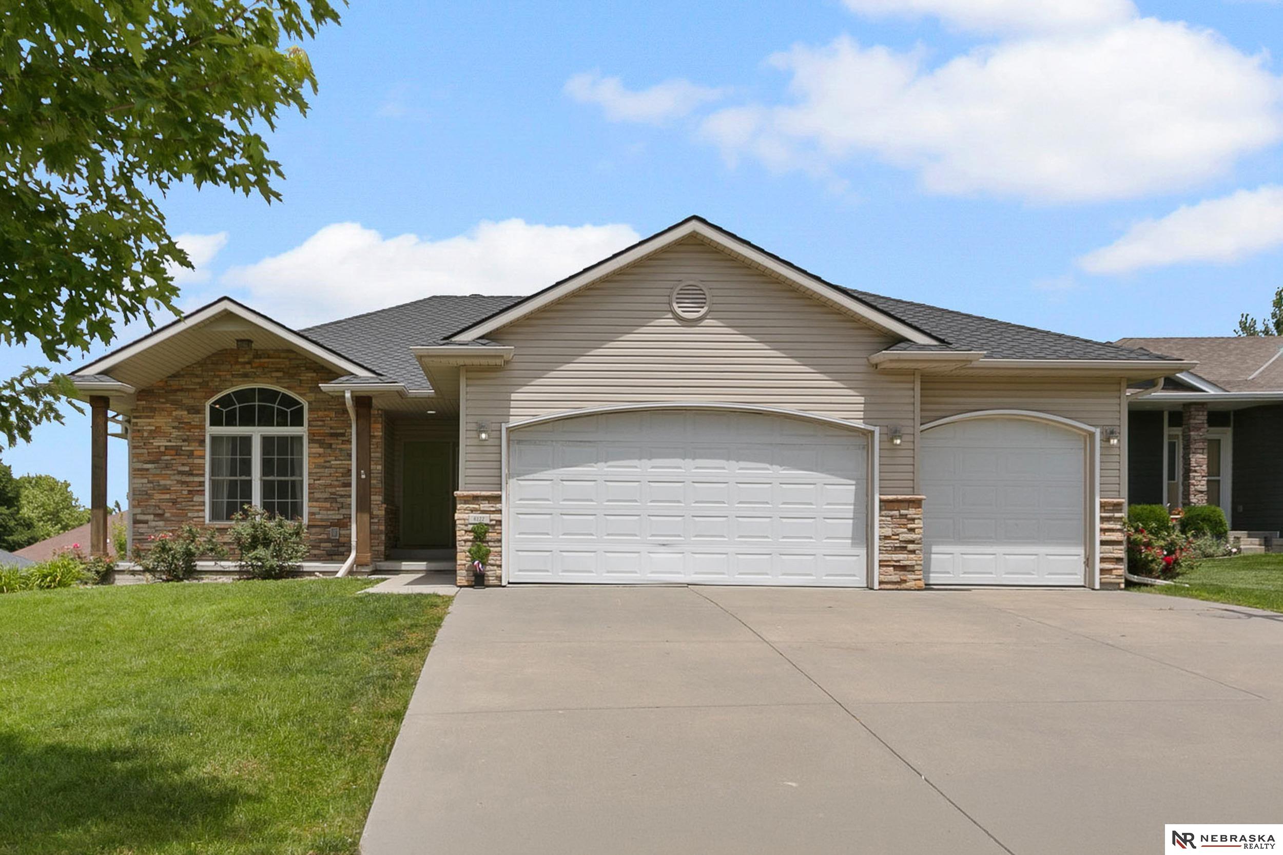 6122 Thompson Creek Boulevard, Lincoln, Nebraska image 1