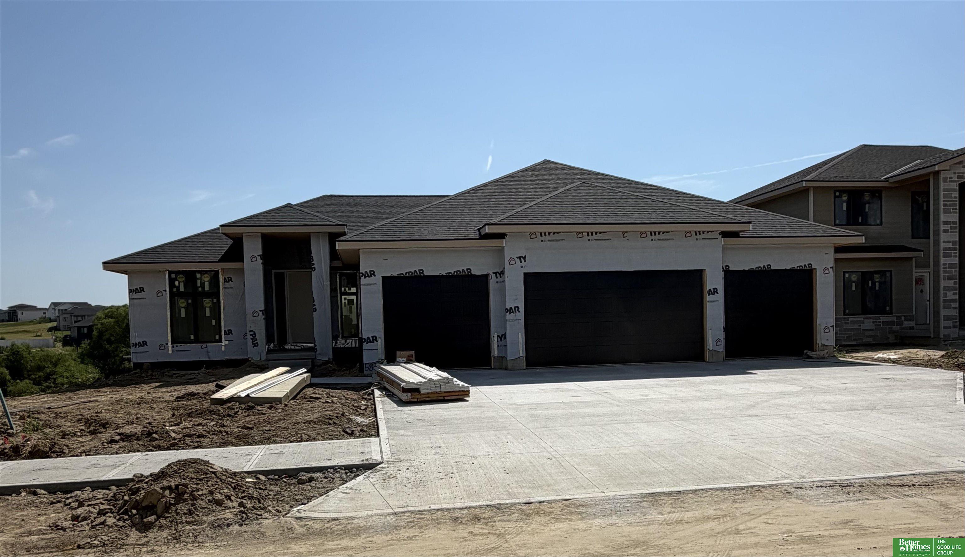 5837 N 214th Avenue Circle, Elkhorn, Nebraska image 1