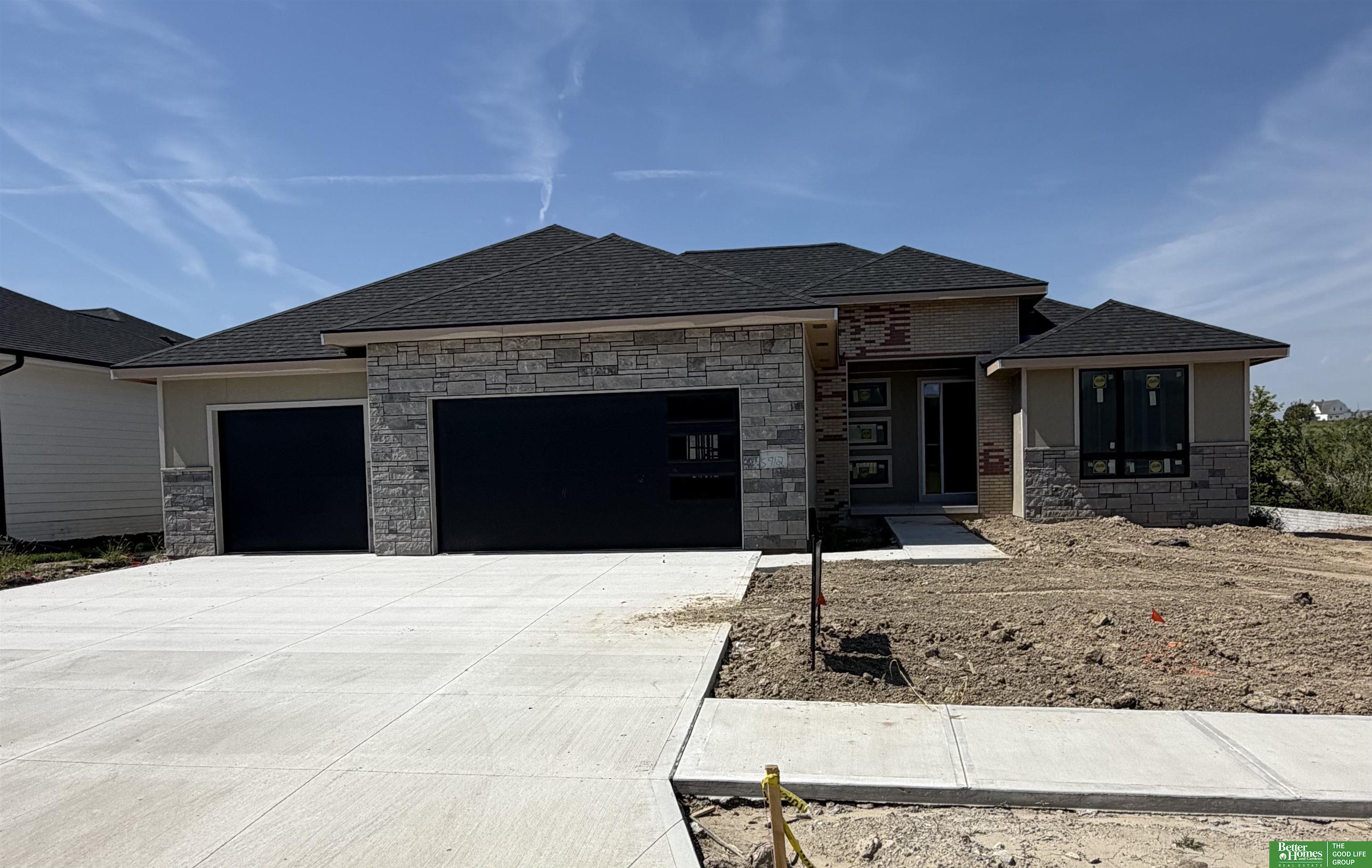 5912 N 213th Street, Elkhorn, Nebraska image 1