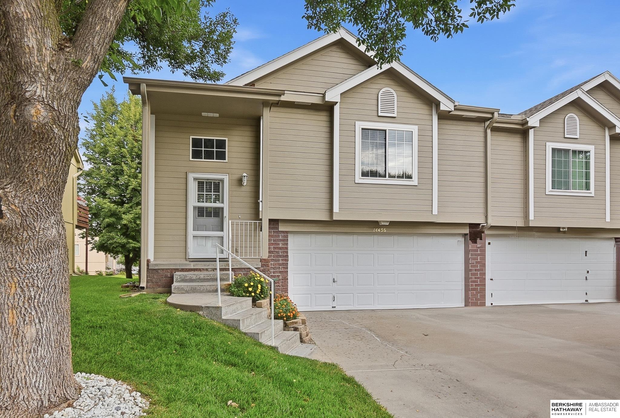 Photo of 14456 Tibbles Street Omaha NE 68116