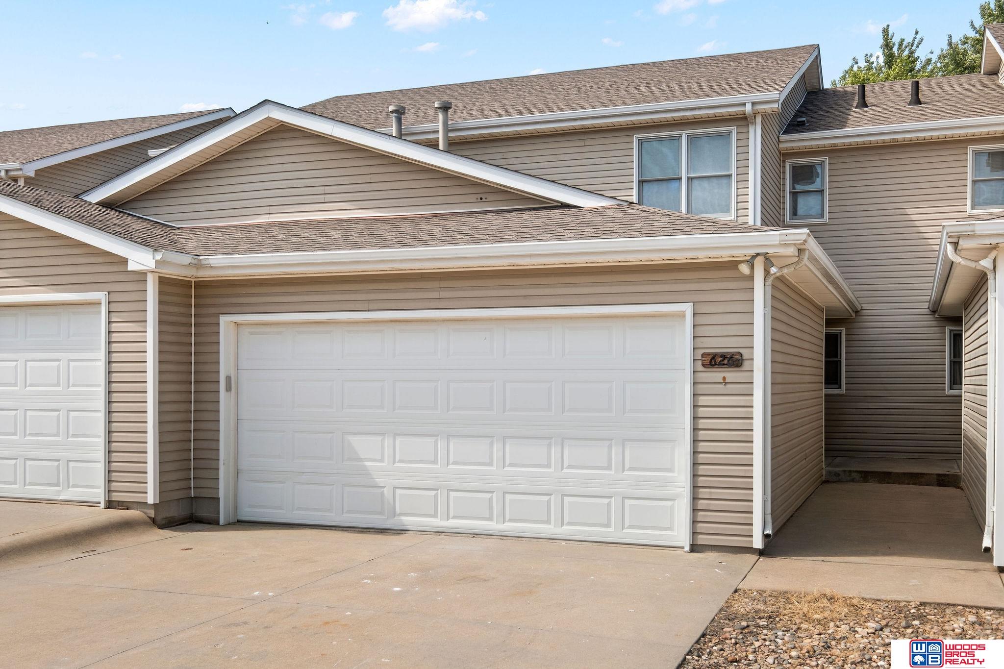 Photo of 626 Lakeside Drive Lincoln NE 68528
