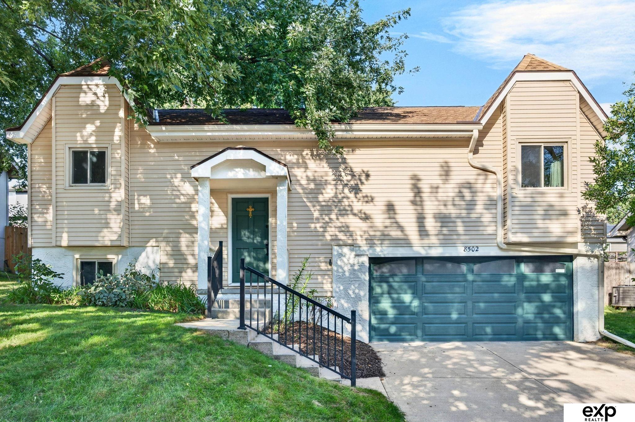 Photo of 8502 S 143rd Street Omaha NE 68138