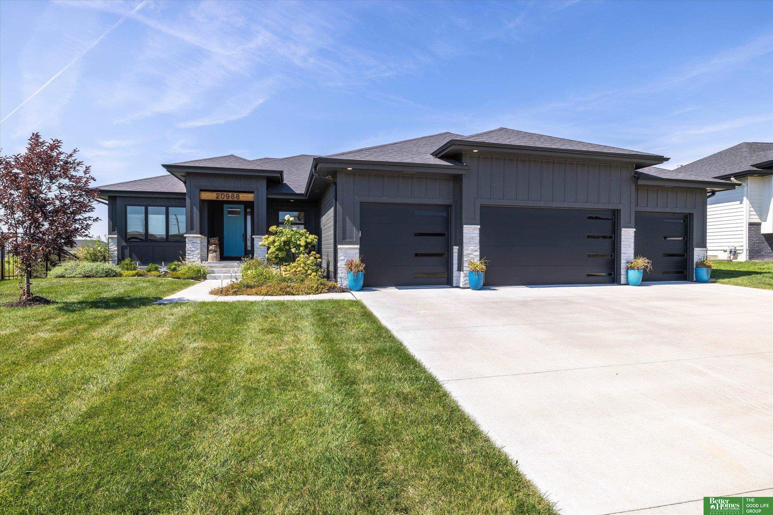 20988 Jaynes Street, Elkhorn, Nebraska image 1