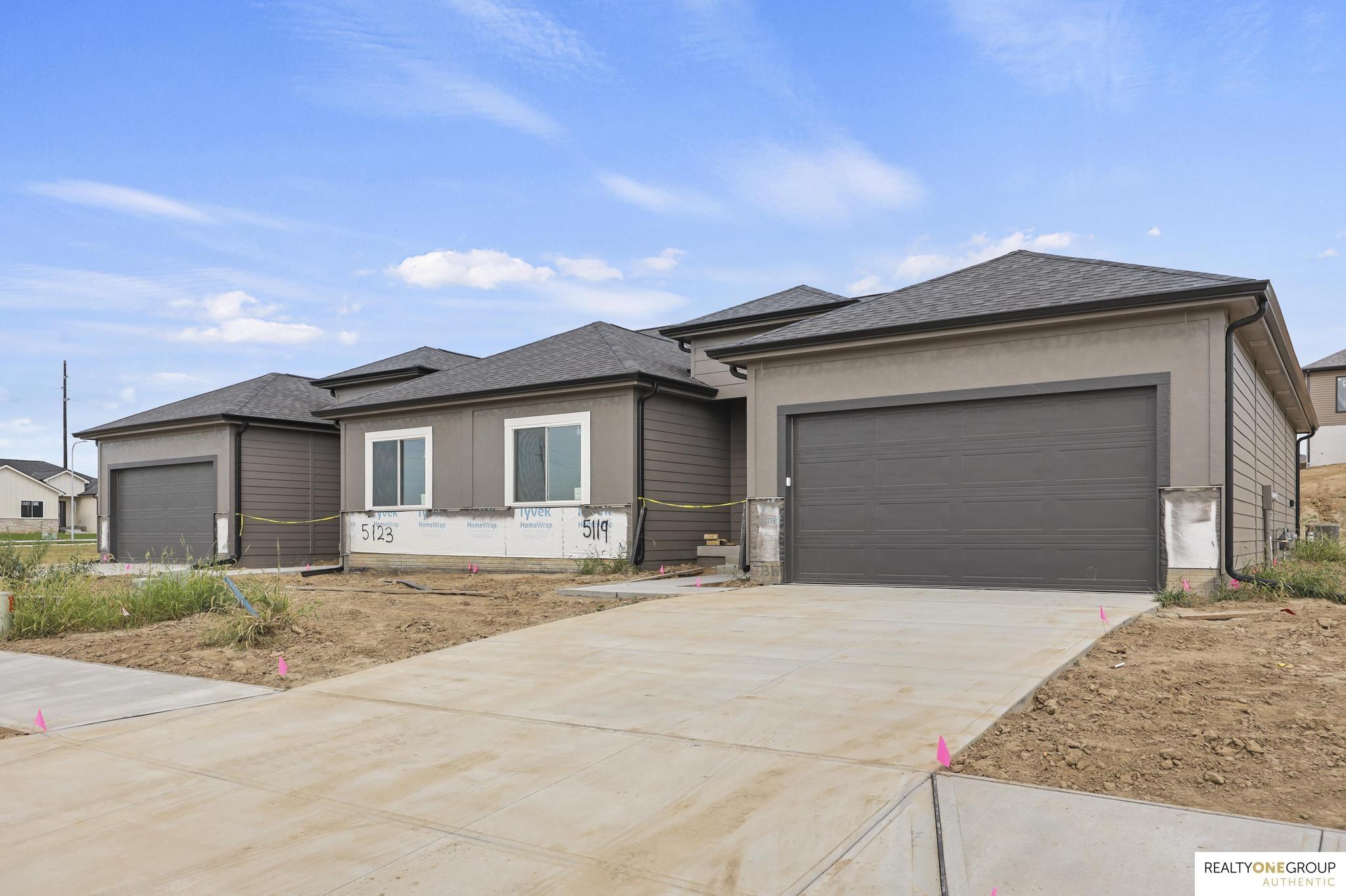 5119 N 213th Street, Elkhorn, Nebraska image 1