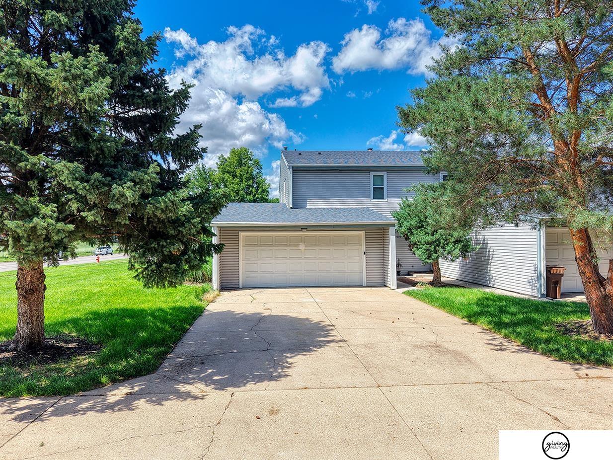 Photo of 5600 Fairacre Court Lincoln NE 68506