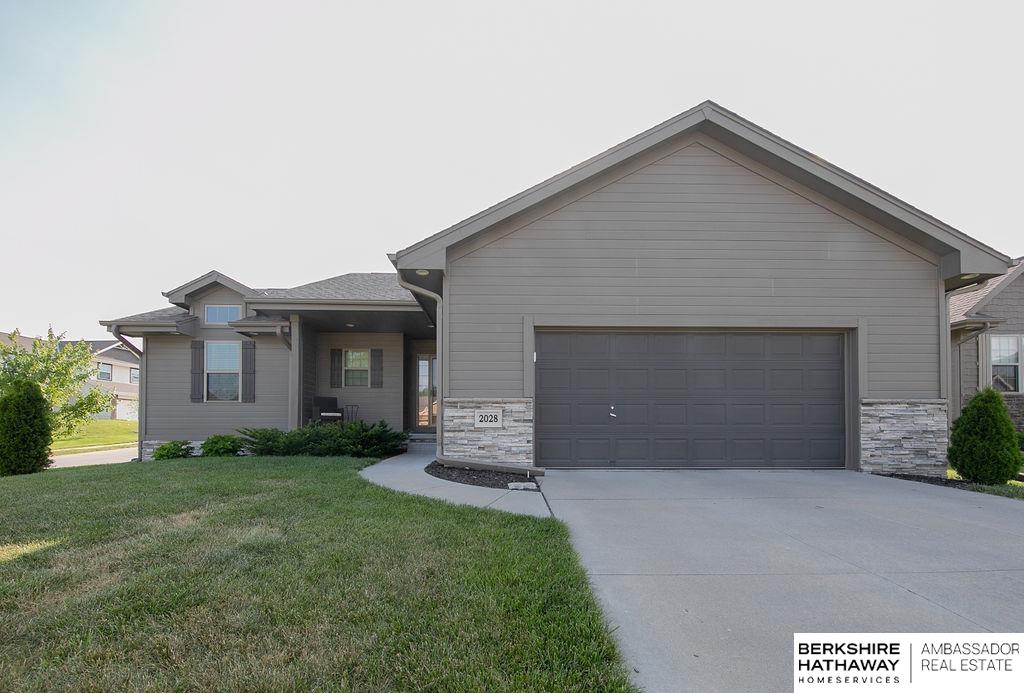 2028 S 197 Street, Omaha, Nebraska image 1