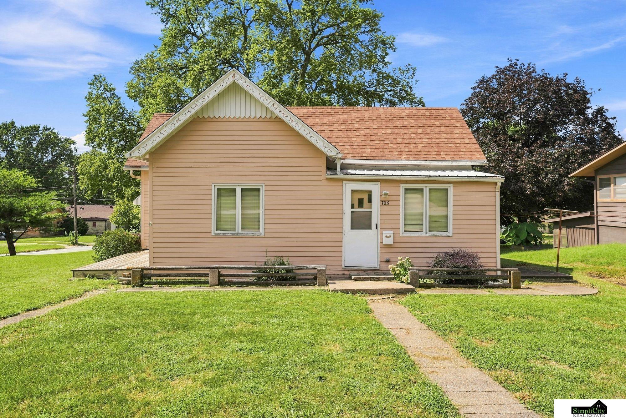 705 N 5th Street, Tecumseh, Nebraska image 1