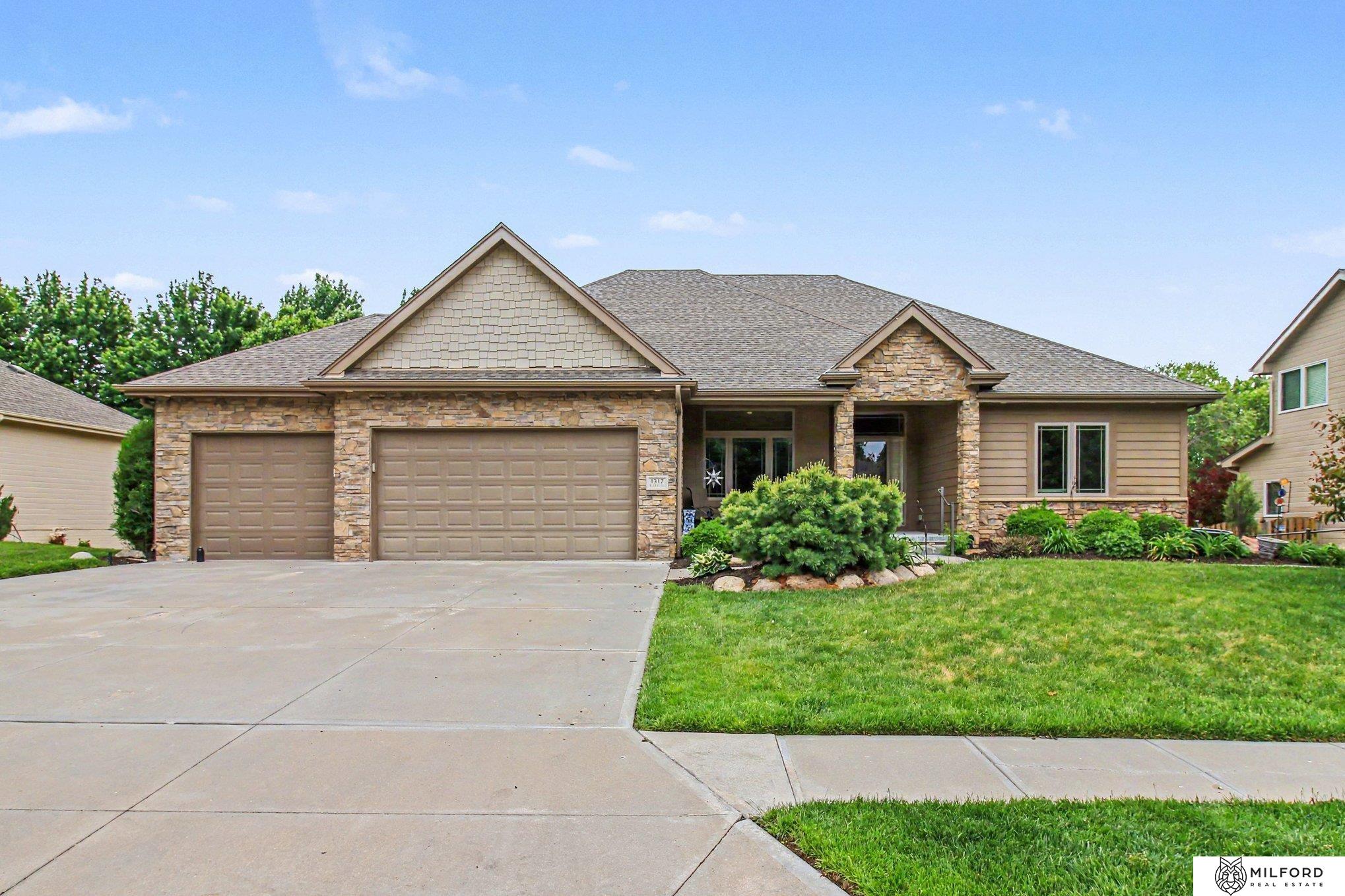 Photo of 1317 S 195th Street Omaha NE 68130